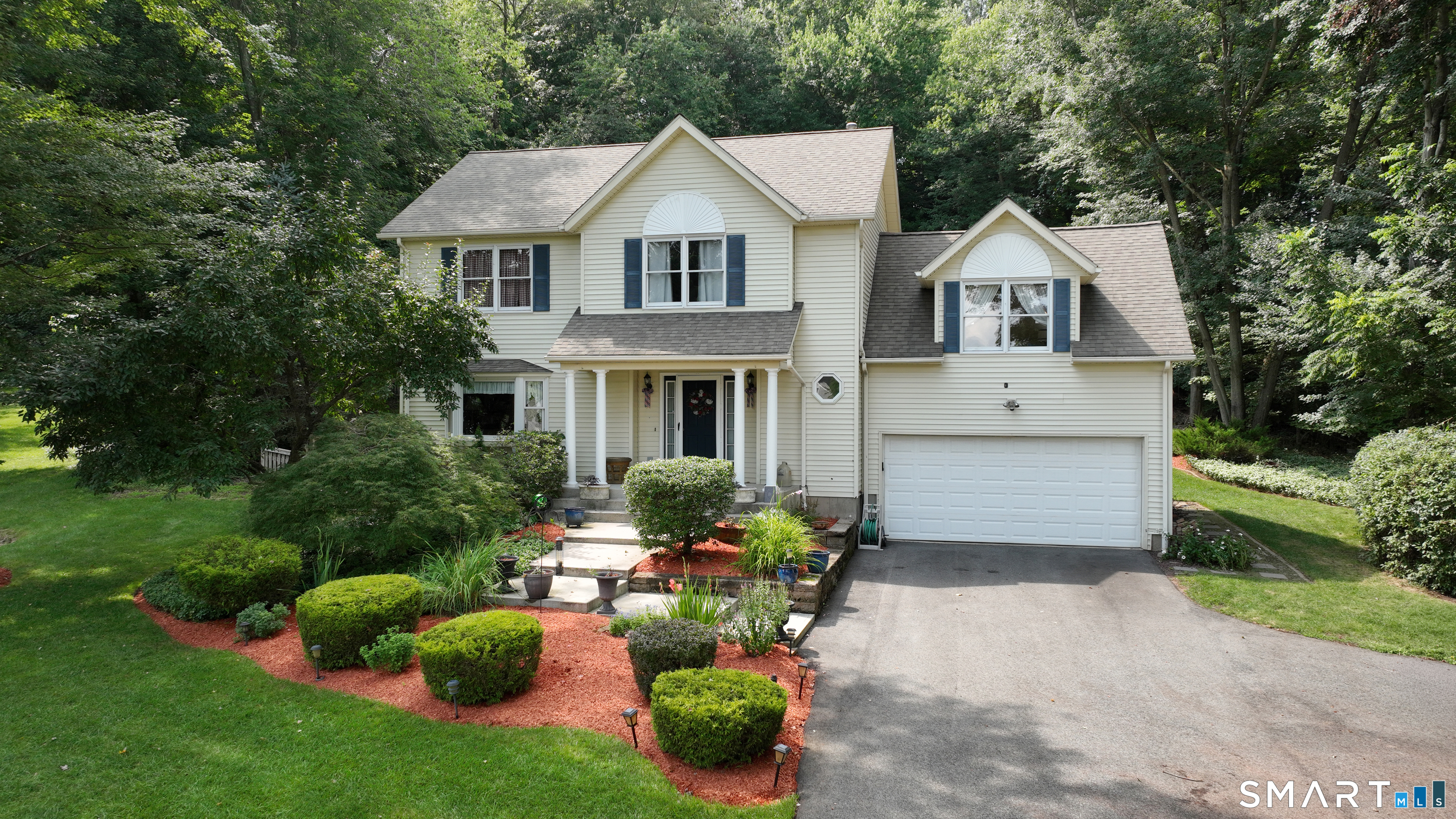 69 Ledgebrook Lane photo 38