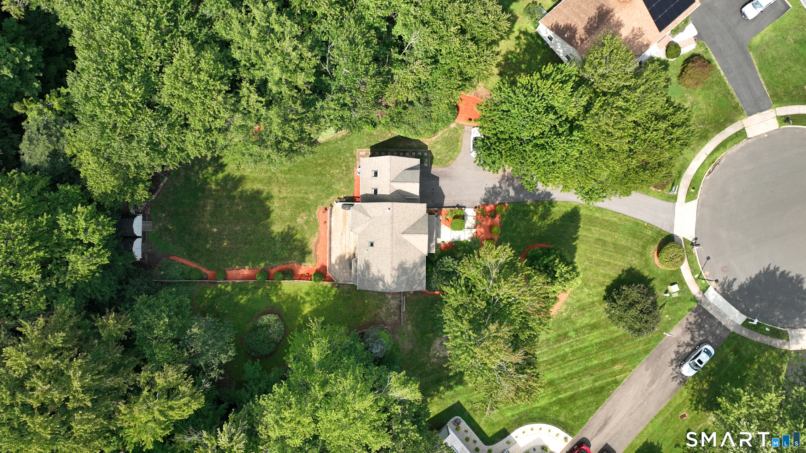 69 Ledgebrook Lane photo 40