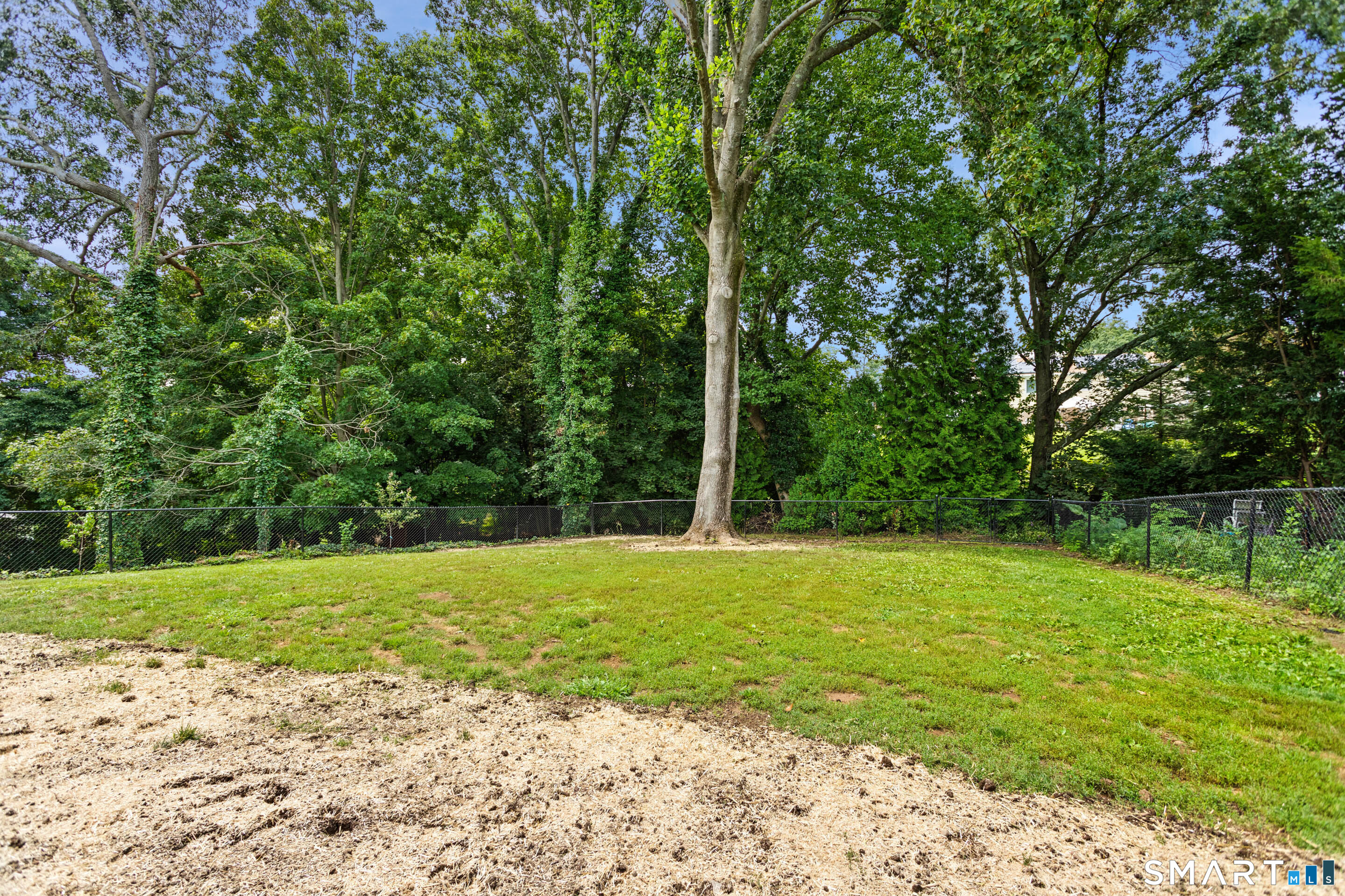 14 Alpine Drive photo 4