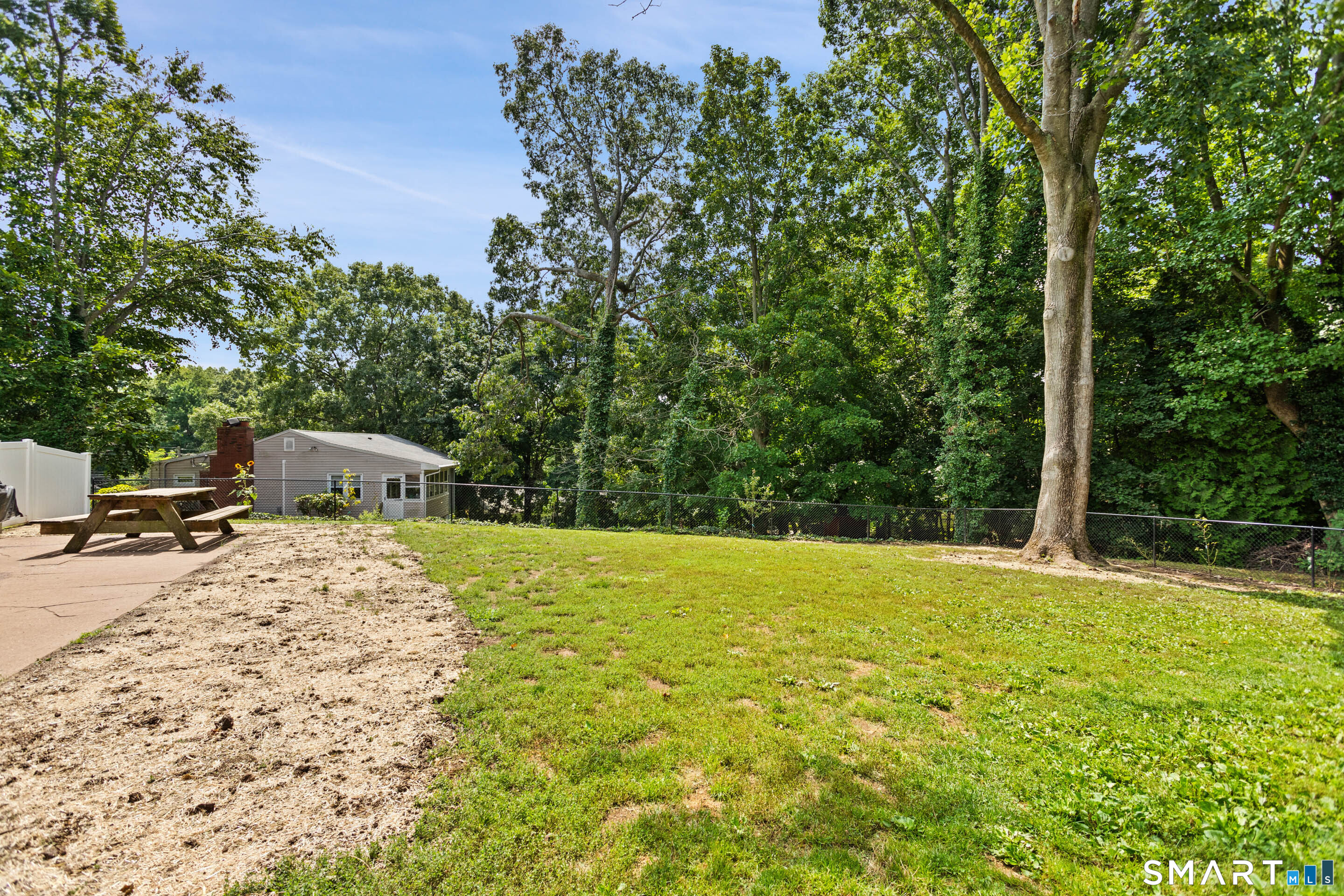14 Alpine Drive photo 32