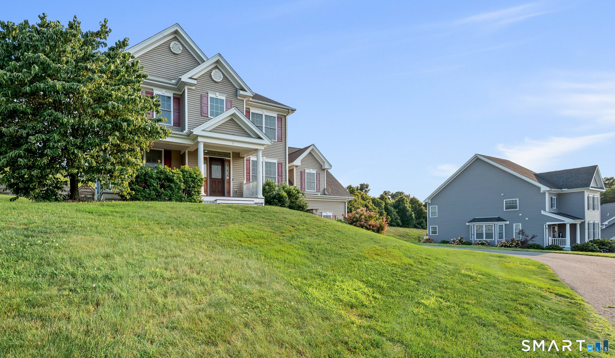 5 Rolling Hills Drive photo 3