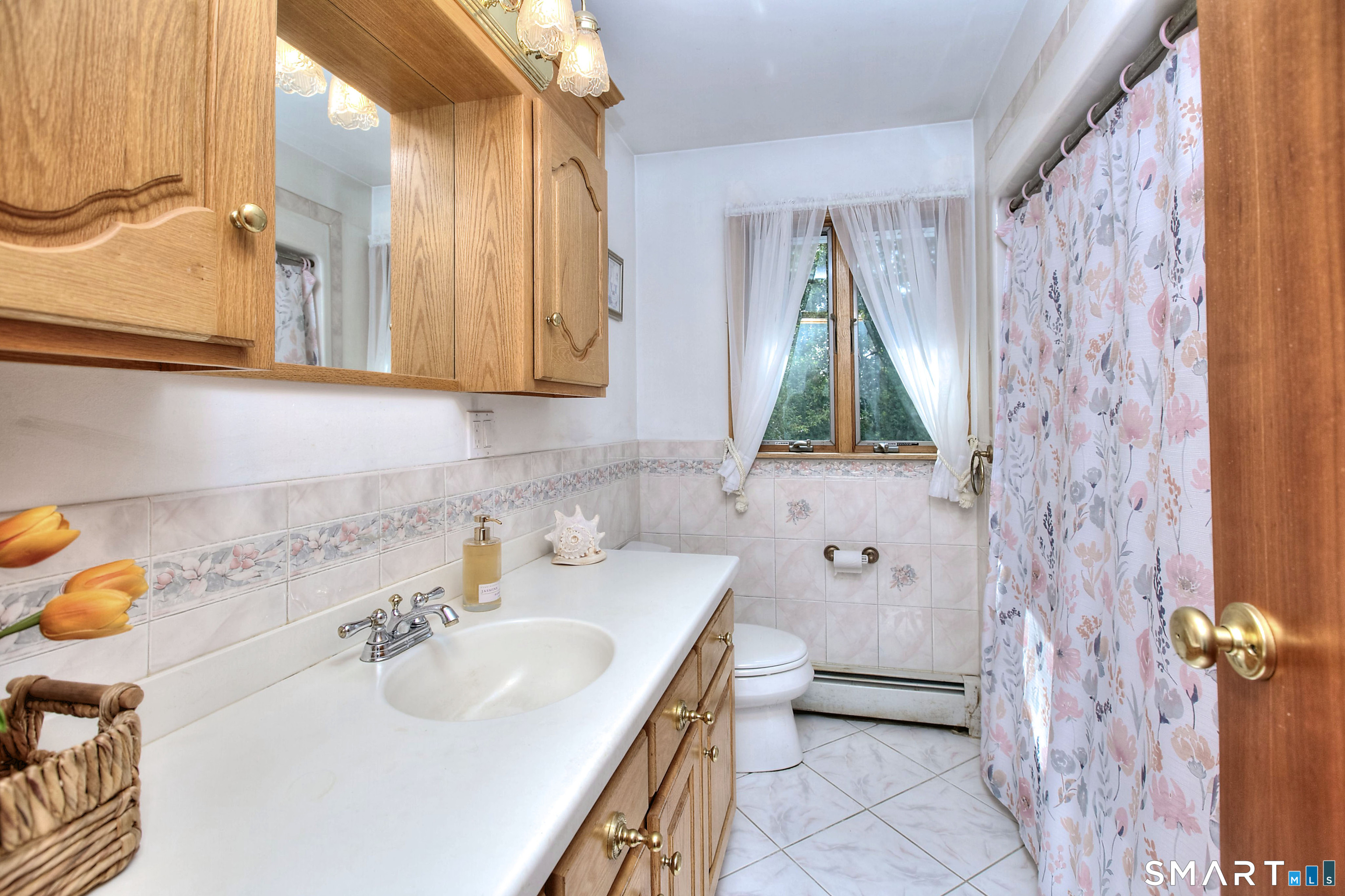 325 Emerald Place photo 13