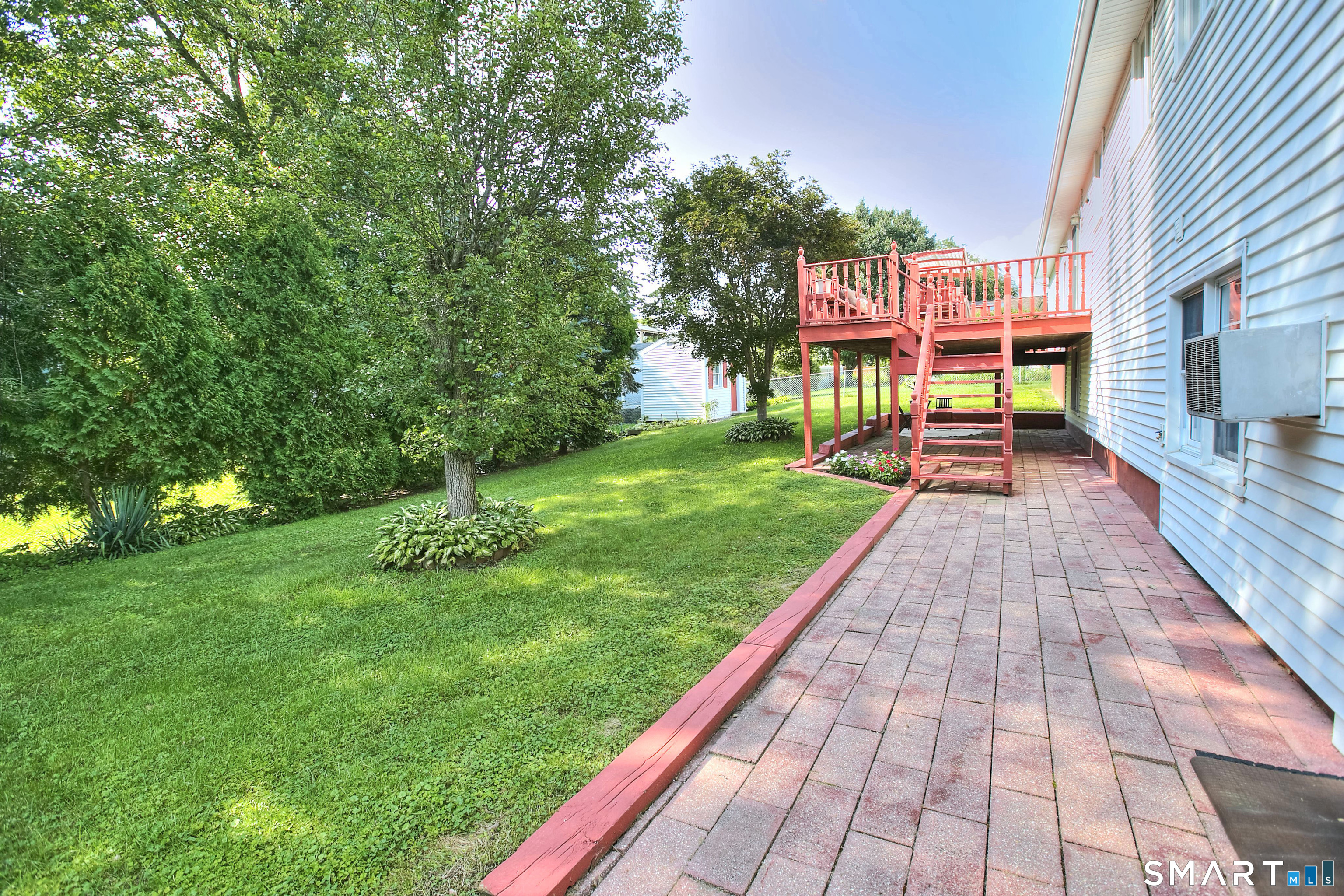 325 Emerald Place photo 37