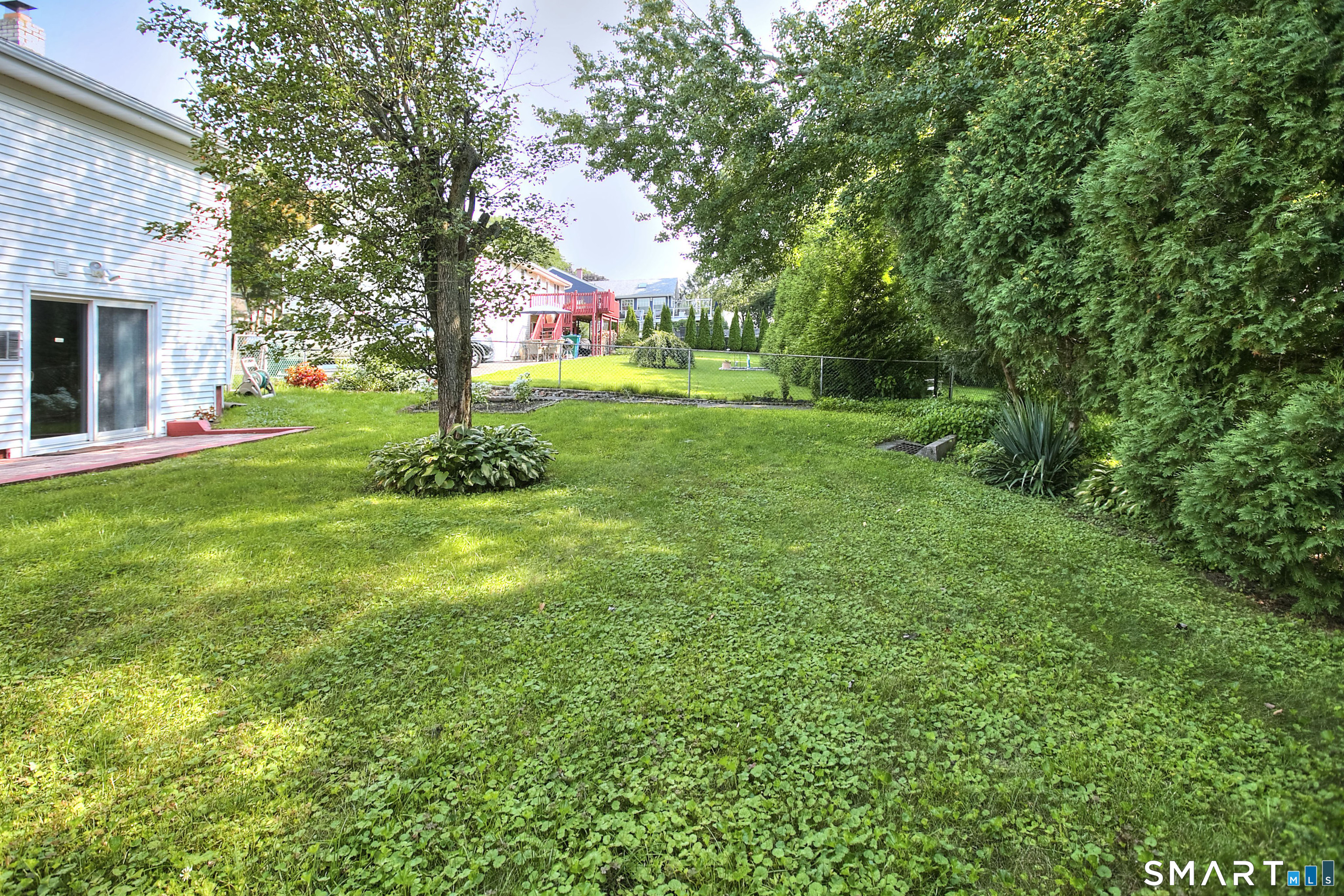 325 Emerald Place photo 40