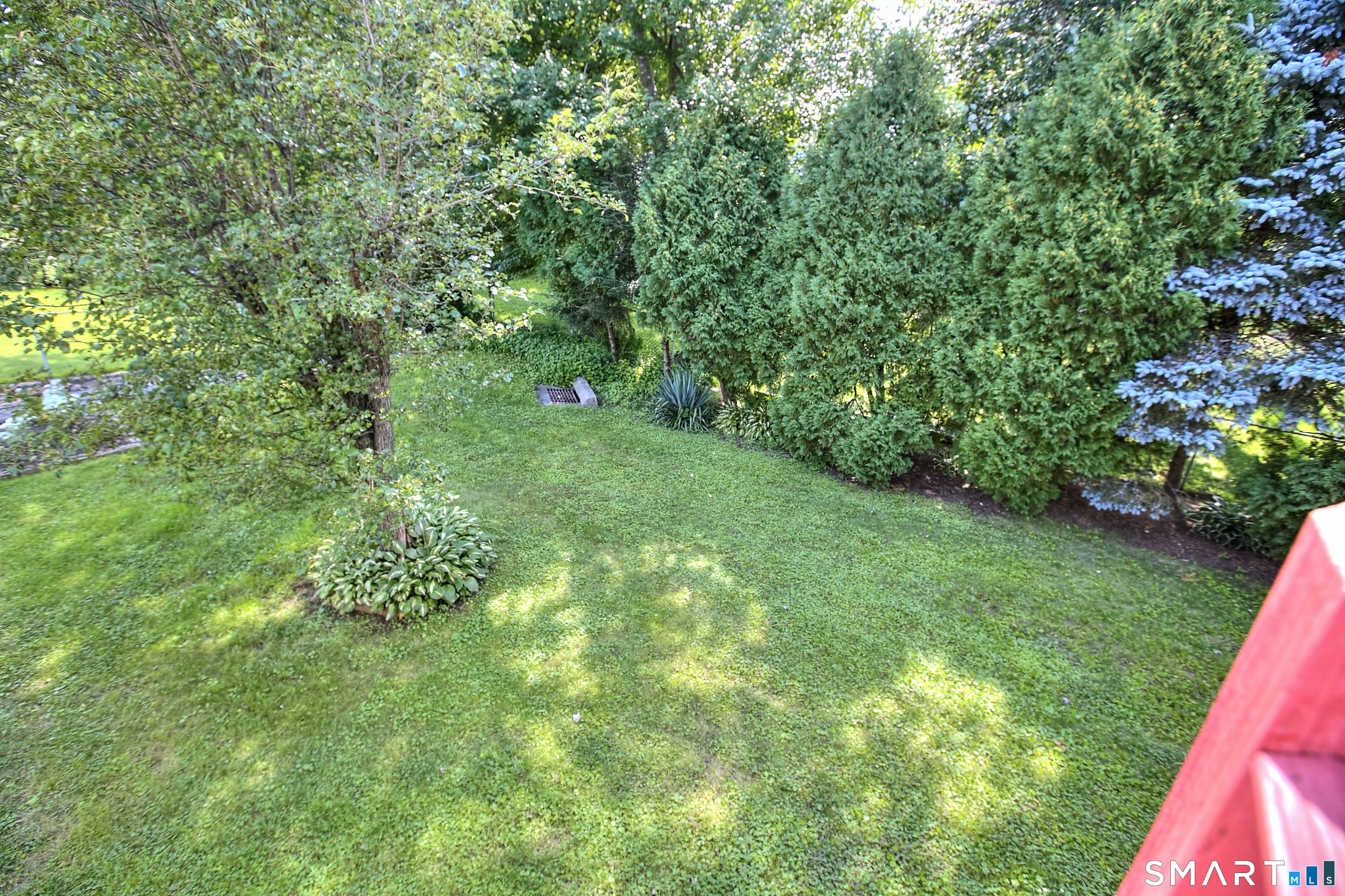 325 Emerald Place photo 36