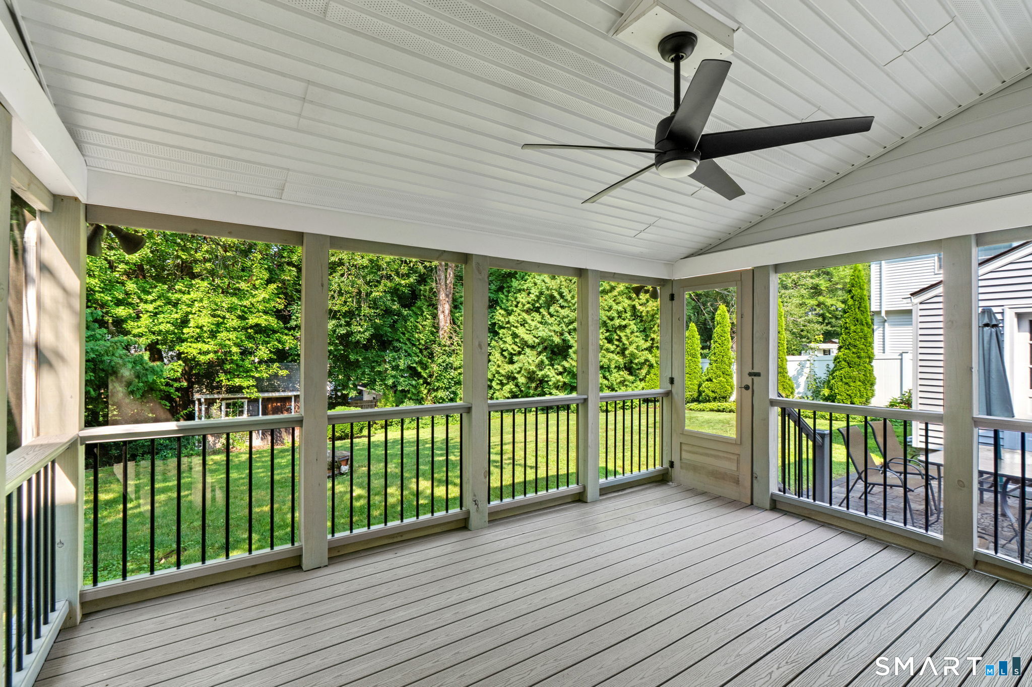70 Hartwell Road photo 17
