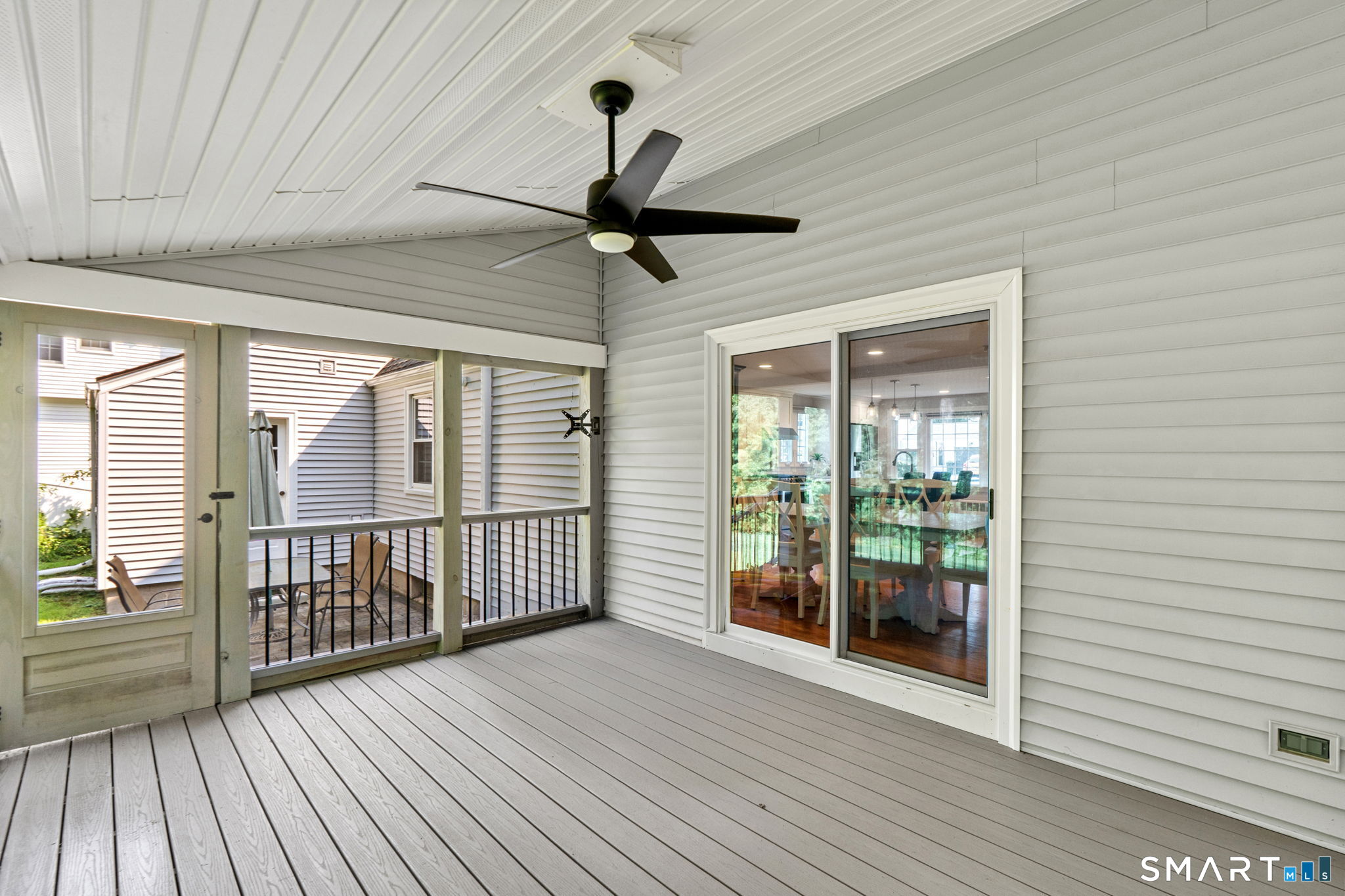 70 Hartwell Road photo 18