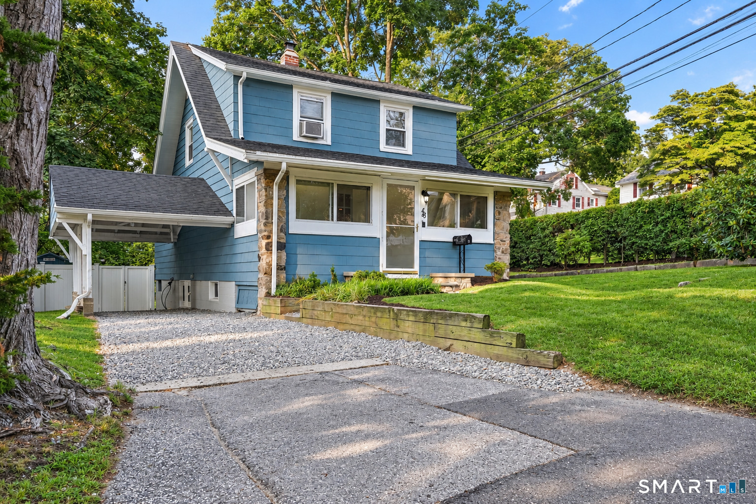 48 Bouton Street East