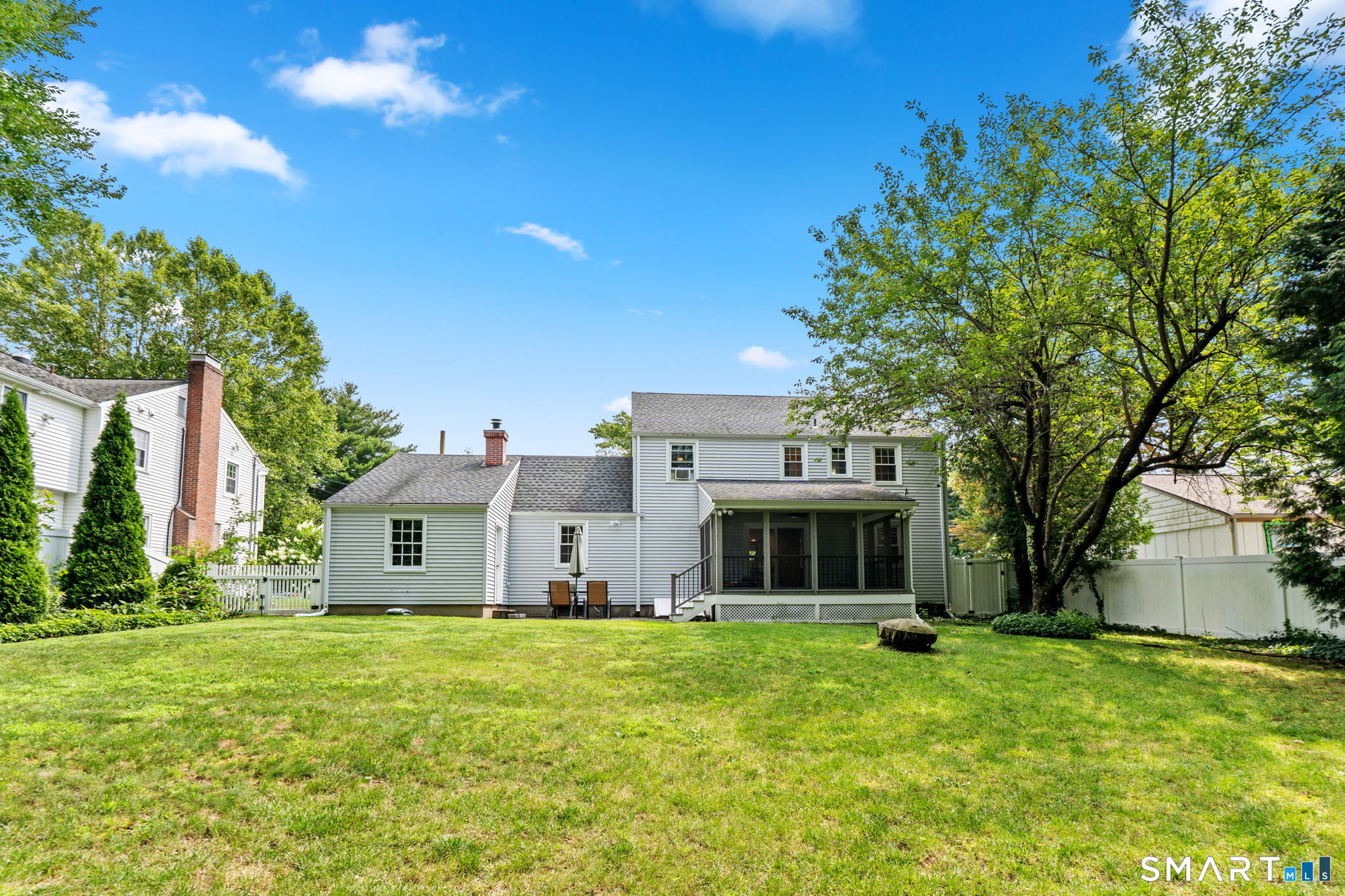 70 Hartwell Road photo 39