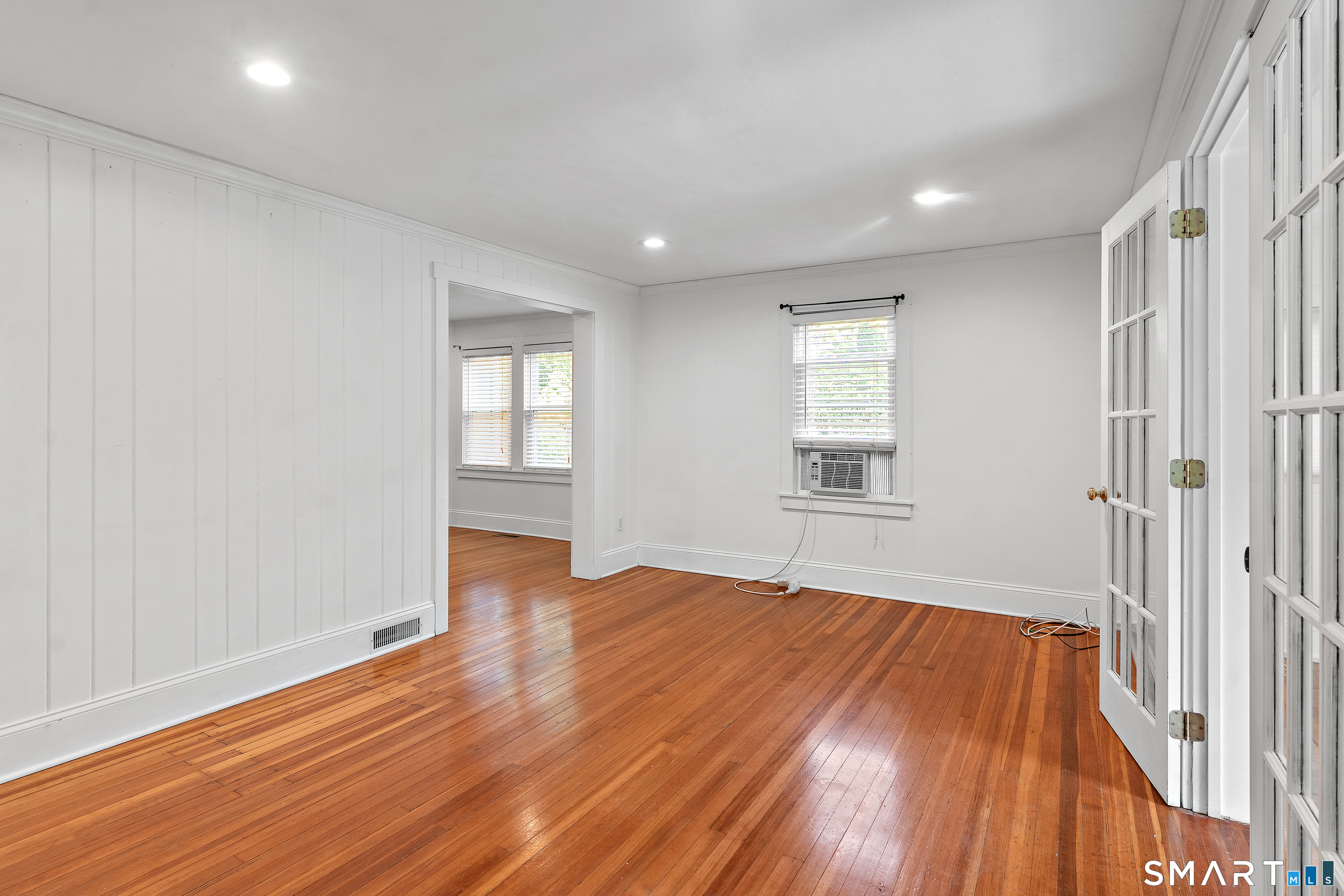 48 Bouton Street East photo 5