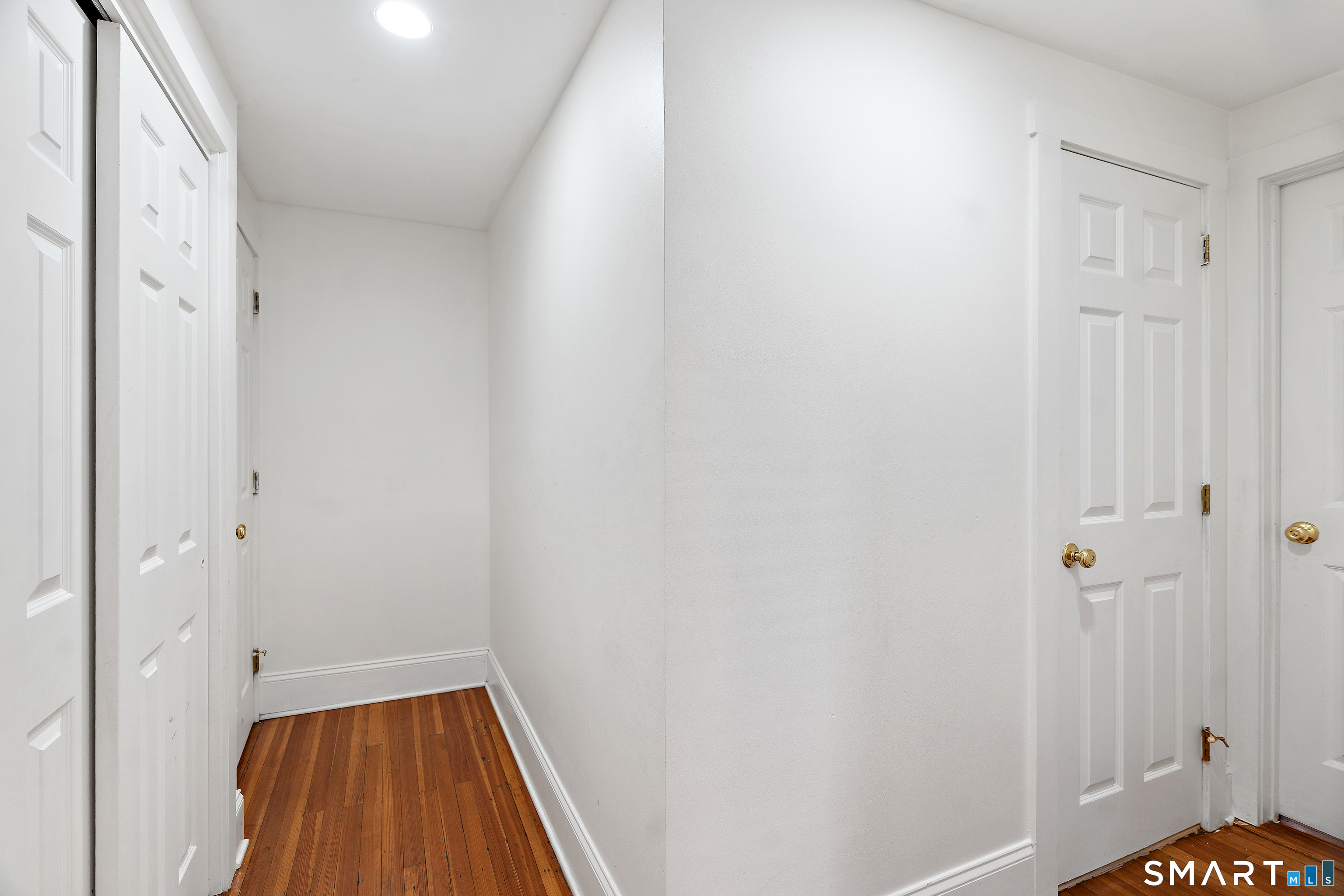 48 Bouton Street East photo 14