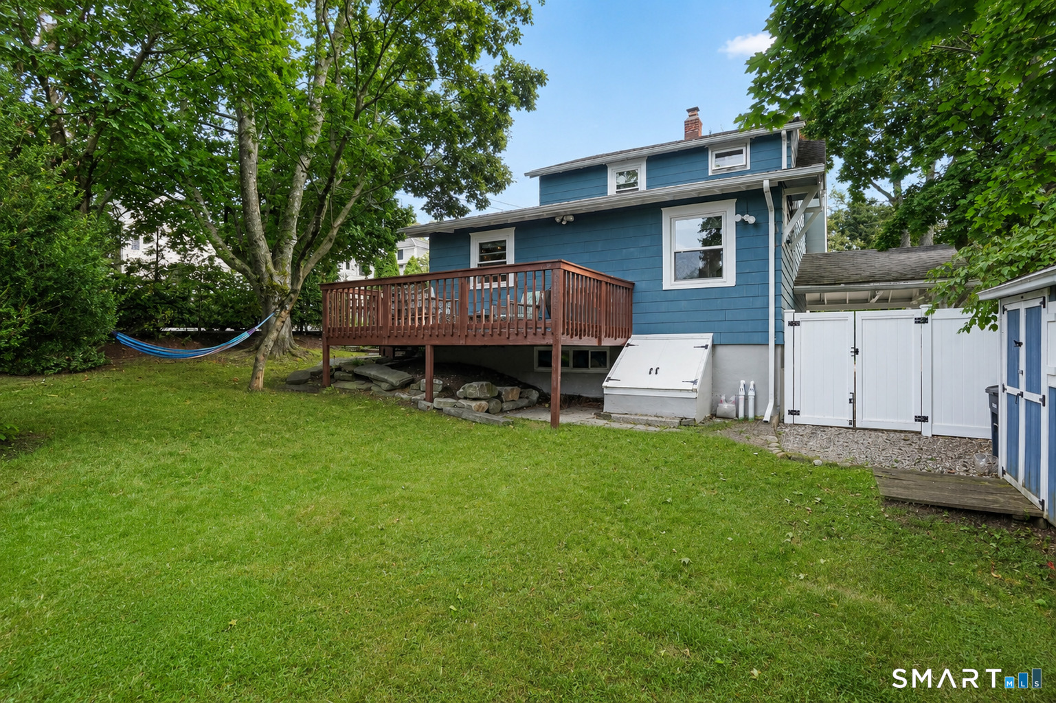 48 Bouton Street East photo 32