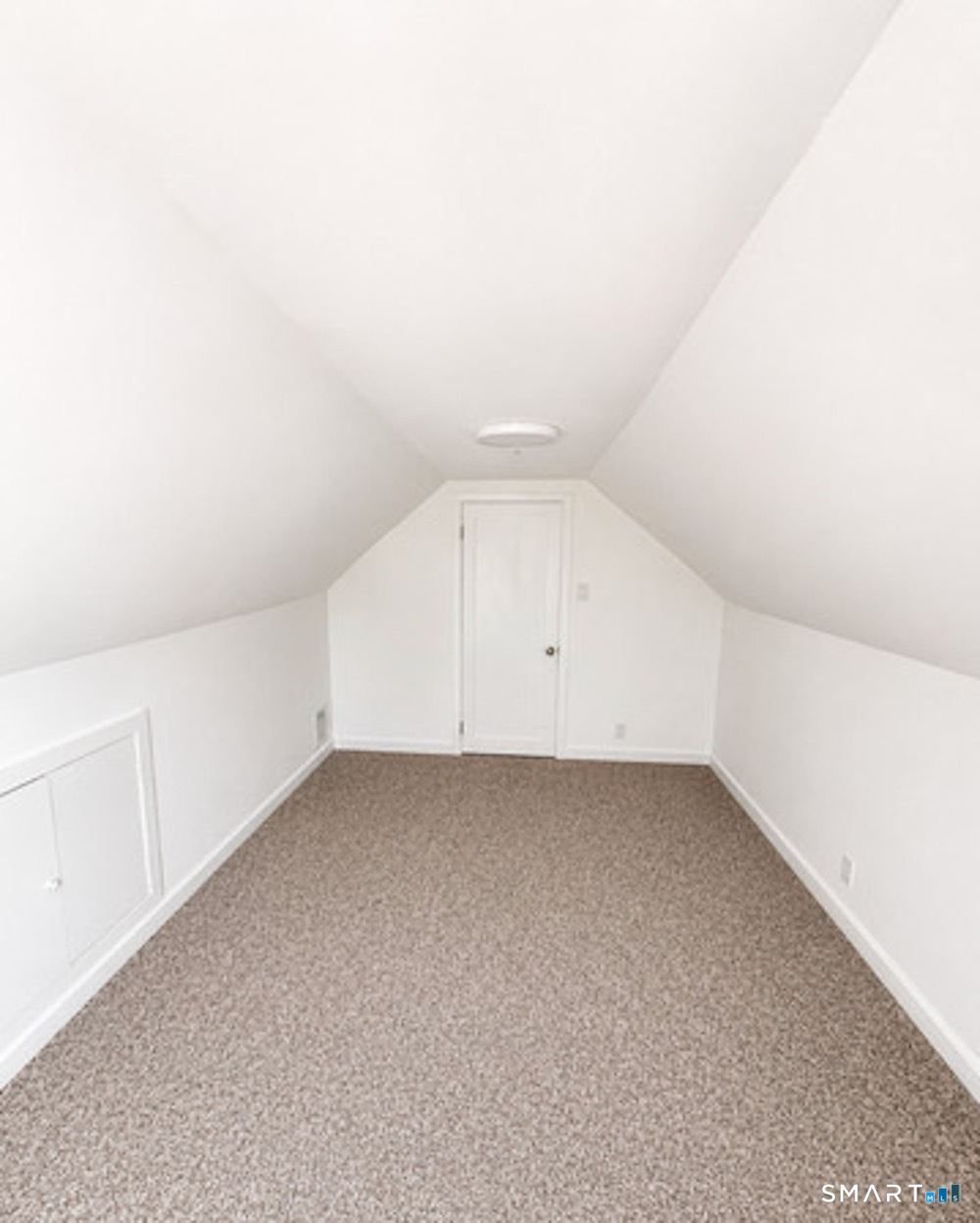Foto 8 de Apartamento en renta en 223 Pearl Harbor Street, Bridgeport, CT — $2,800/mes