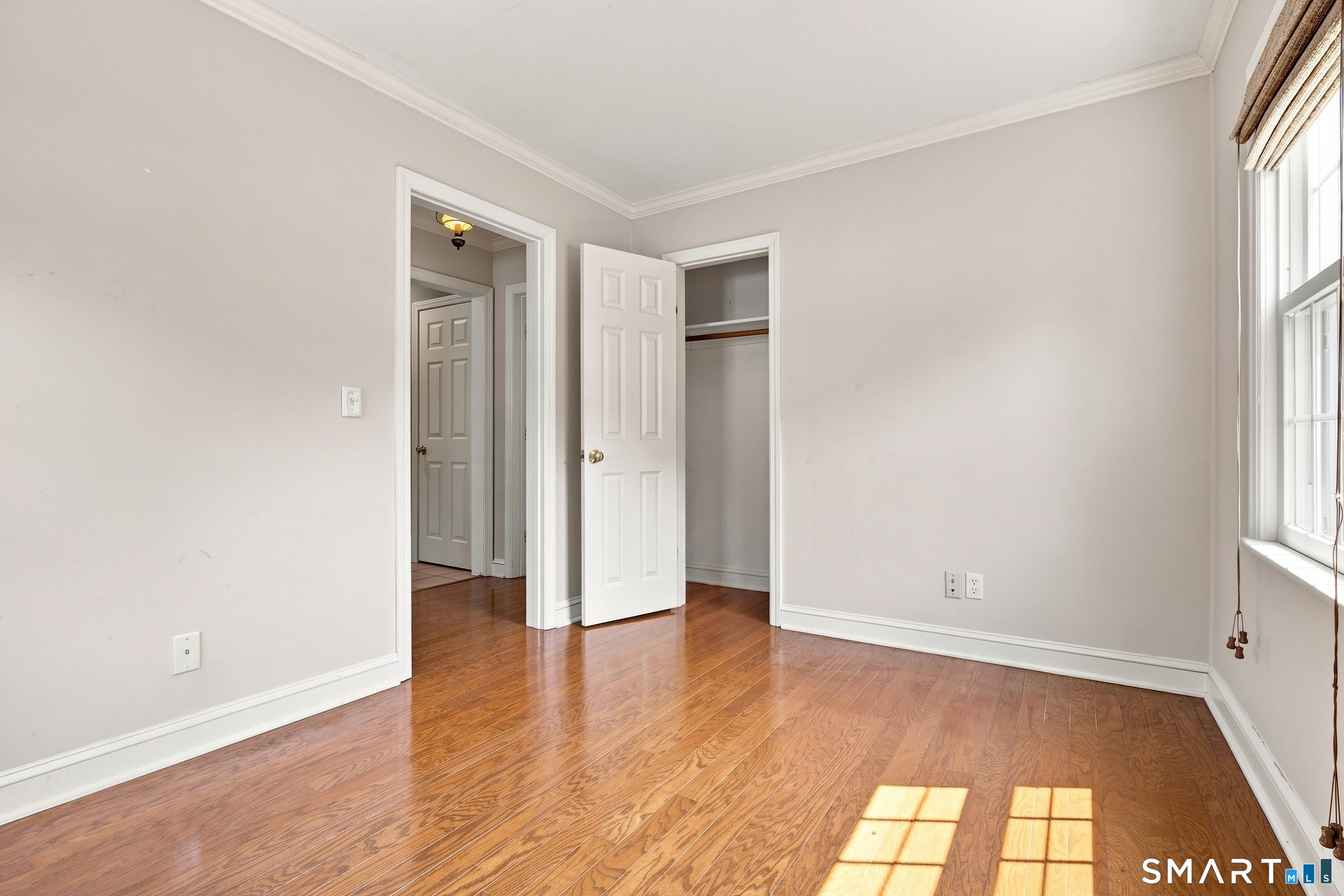 16 Sunrise Avenue photo 17