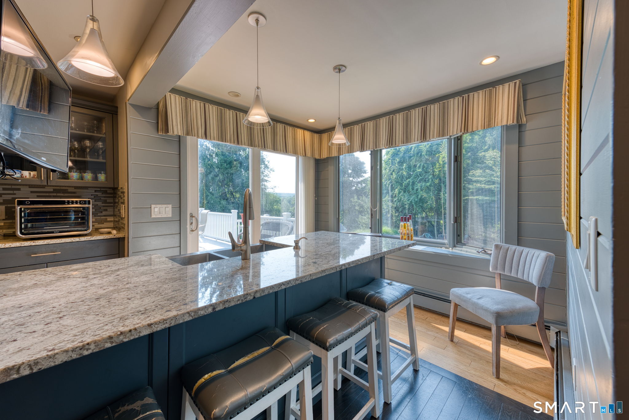 341 Kennedy Road photo 8
