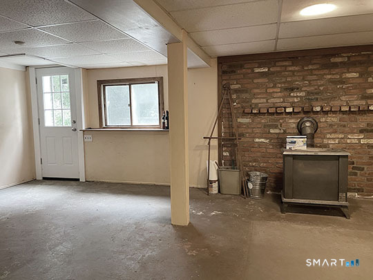 6 Colonial Drive photo 17