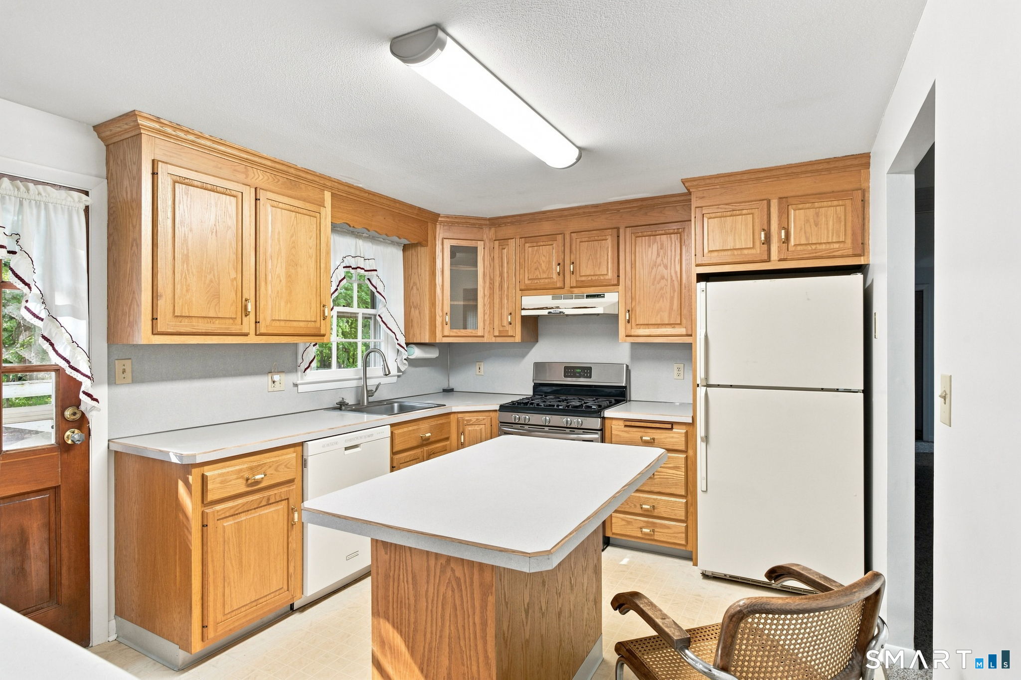 21 Knollwood Road photo 11