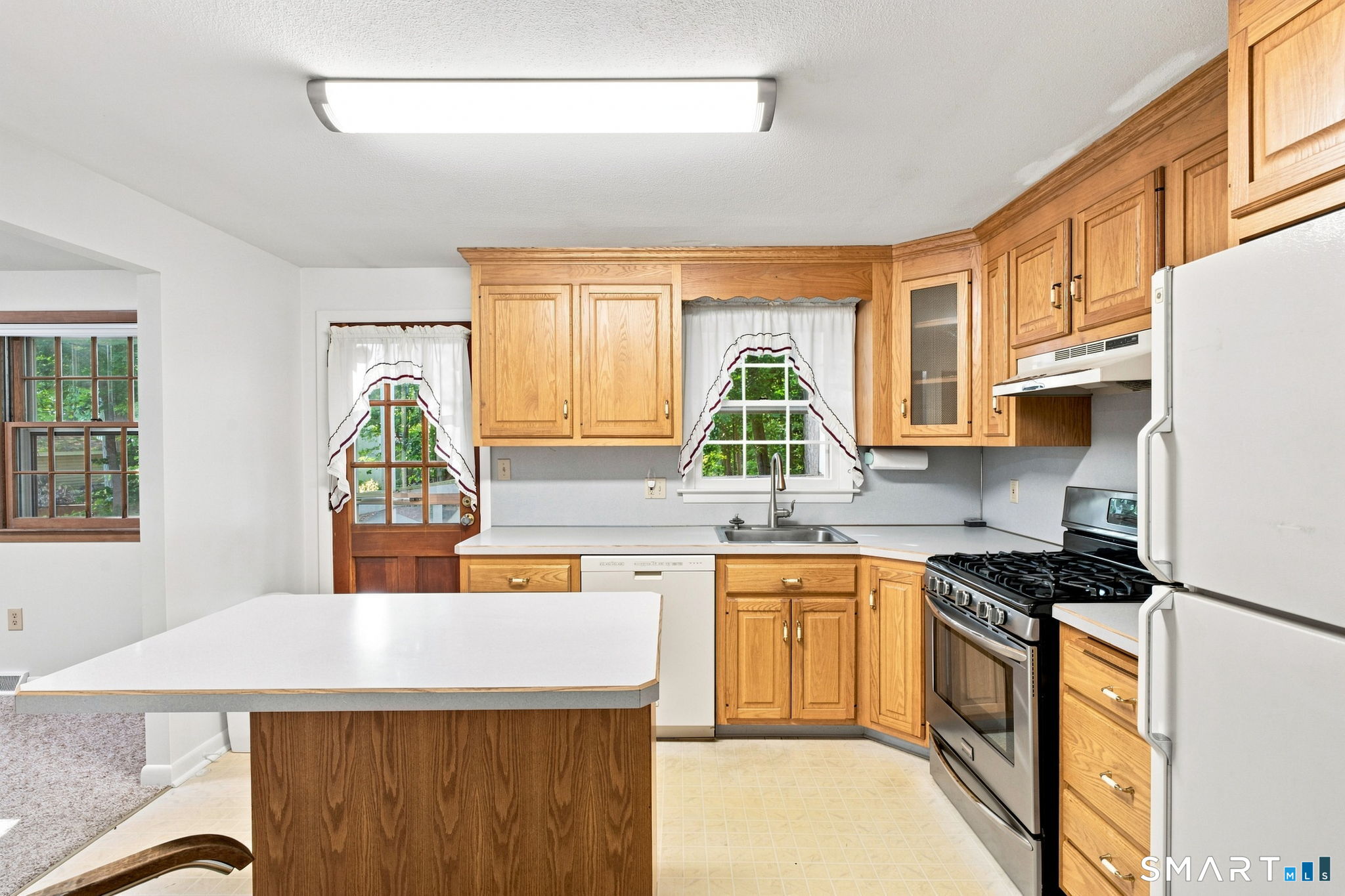 21 Knollwood Road photo 12