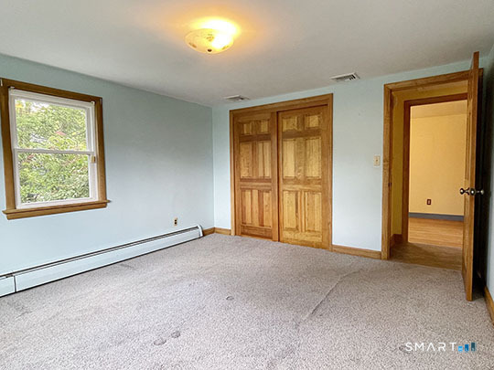 6 Colonial Drive photo 10