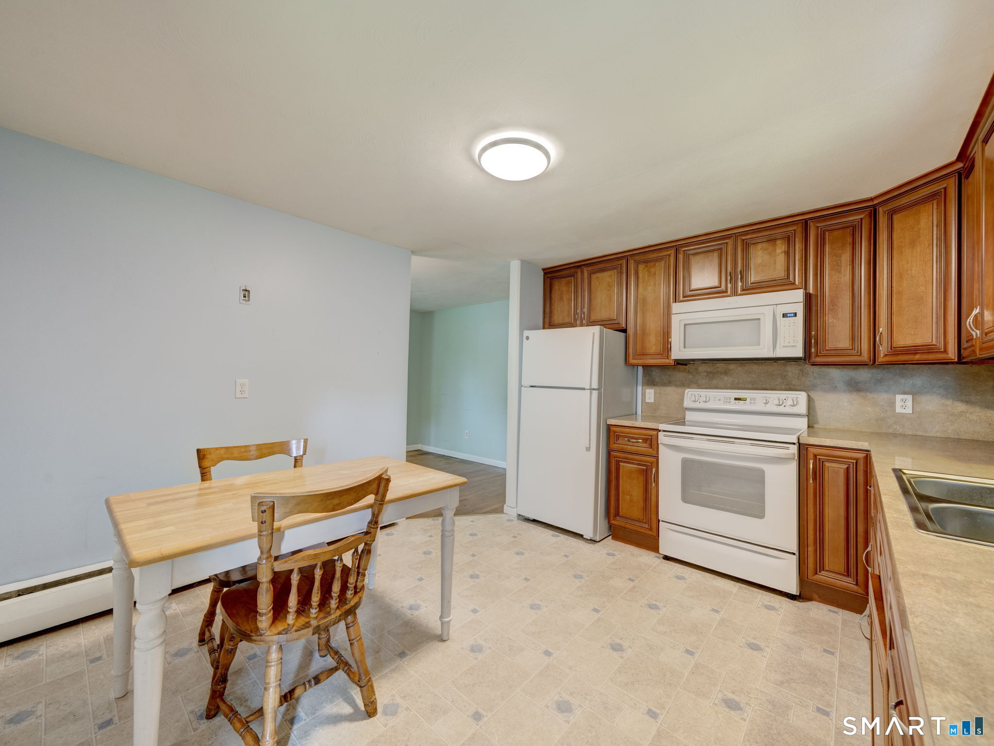 11 Forest Lane photo 11