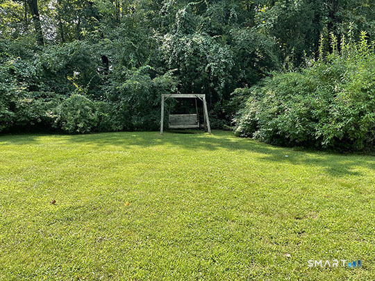 6 Colonial Drive photo 23