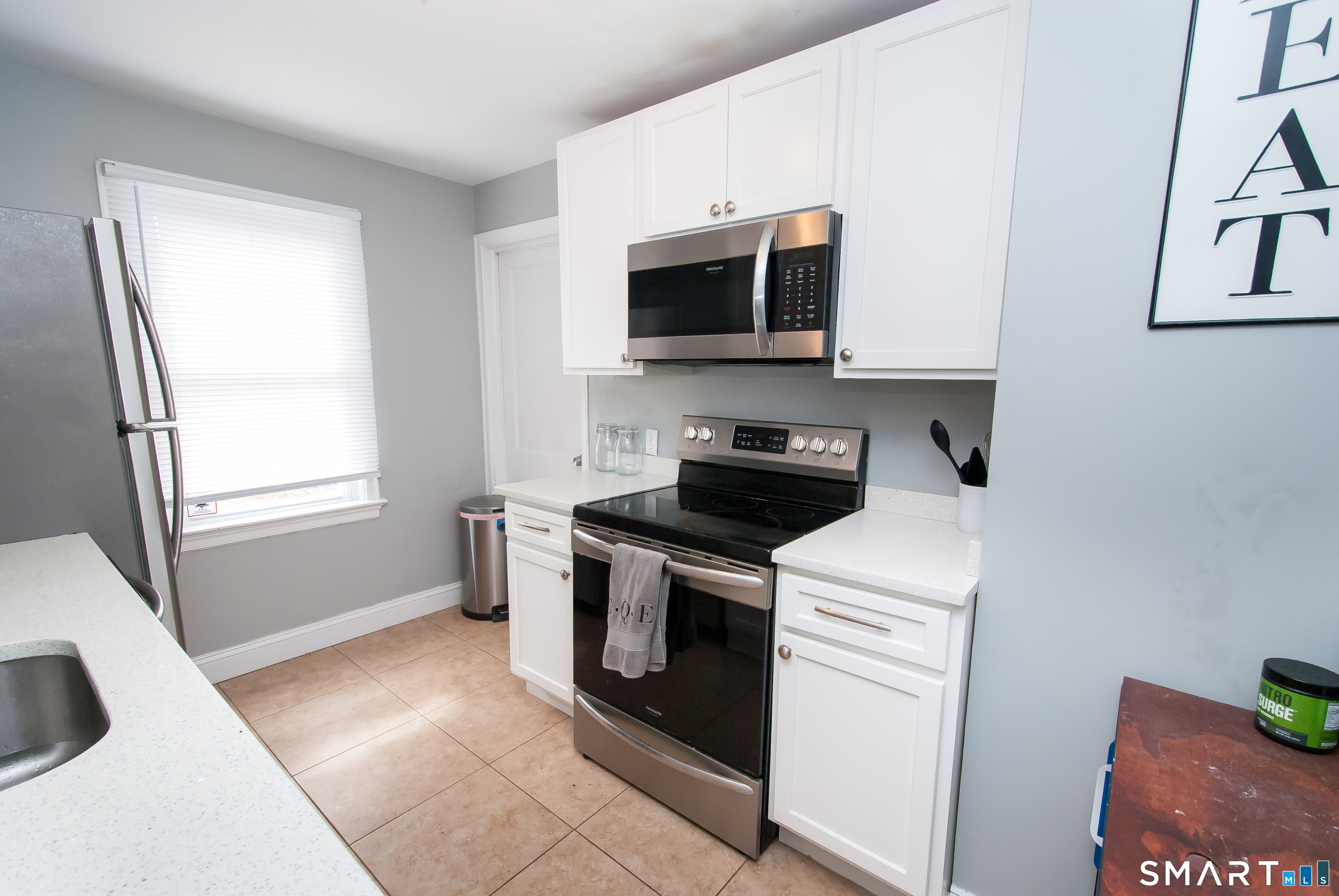435 Ruth Street photo 8