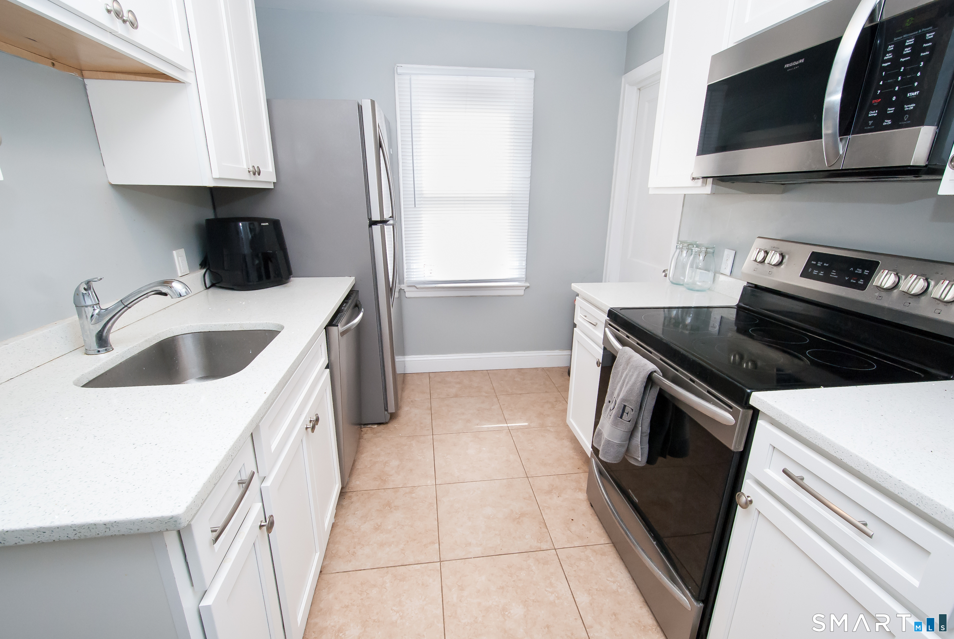 435 Ruth Street photo 10