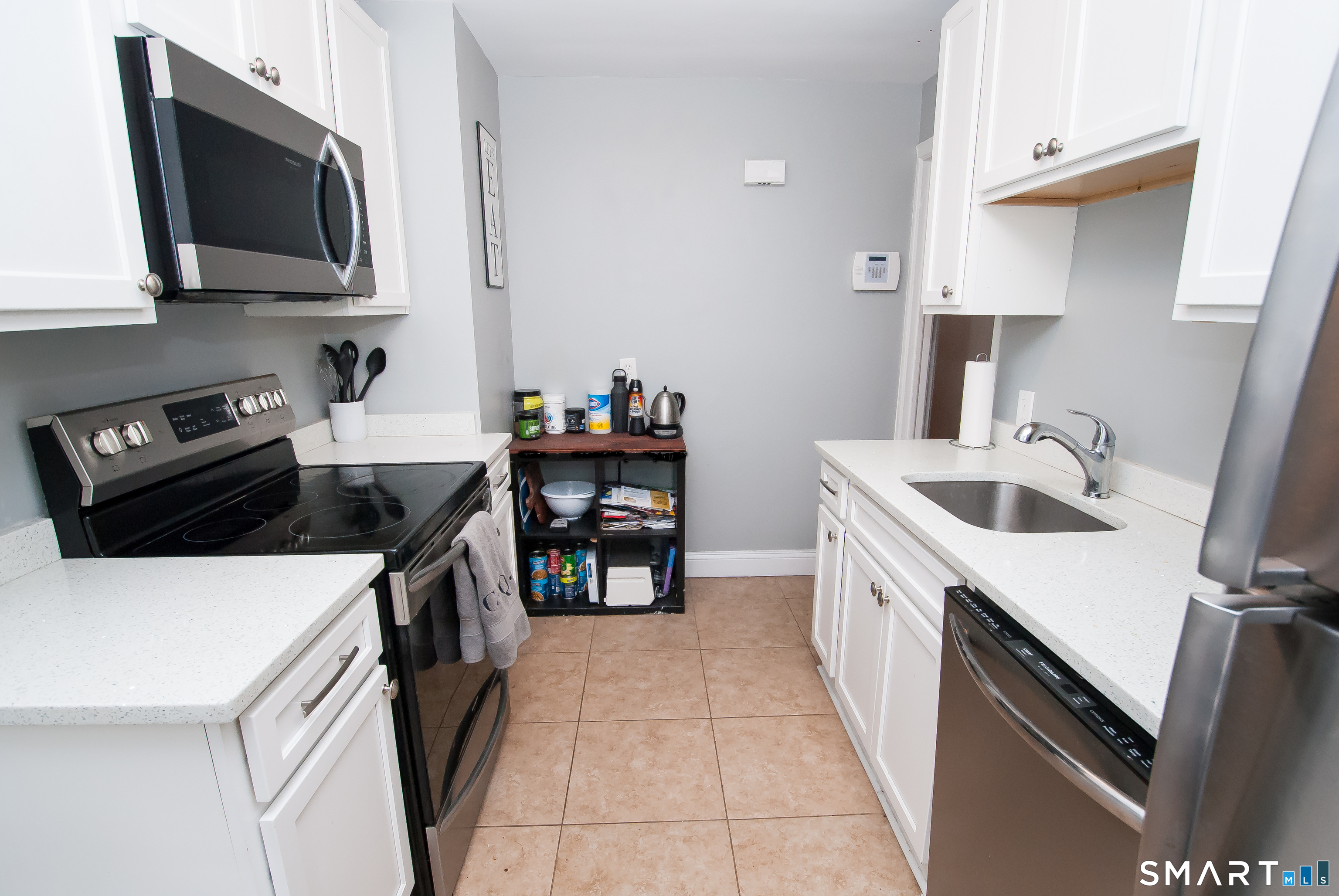 435 Ruth Street photo 13
