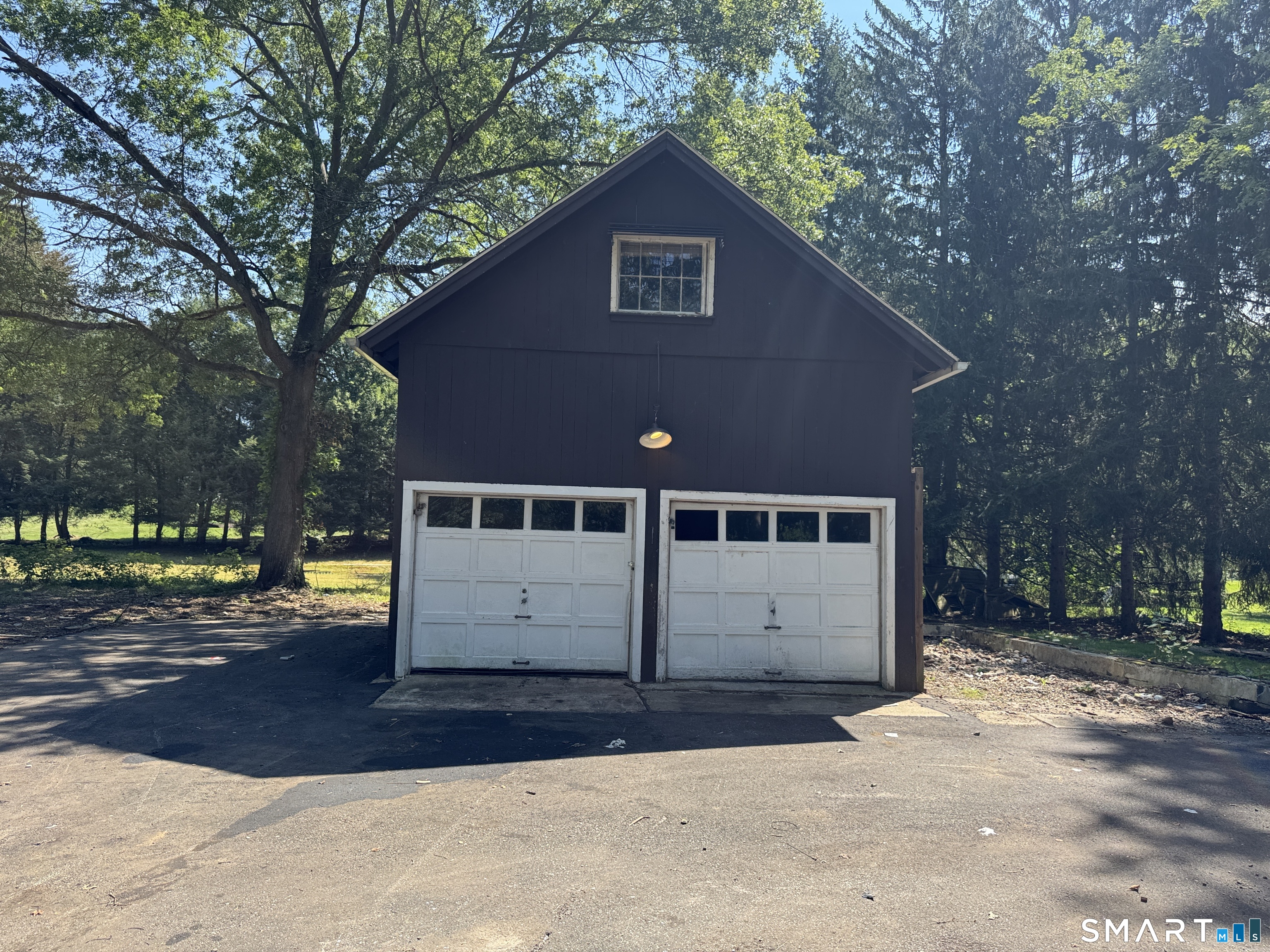 829 Racebrook Road photo 30