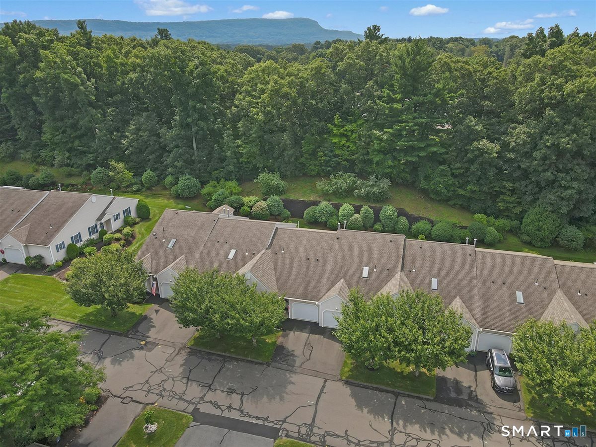 853 Glacier Way Unit #853 photo 25