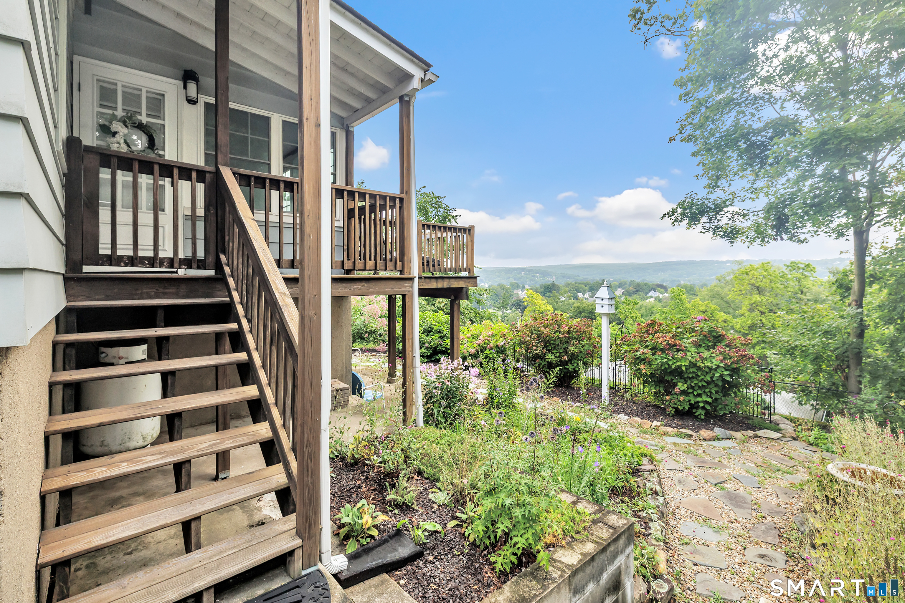 59 Indian Avenue photo 33