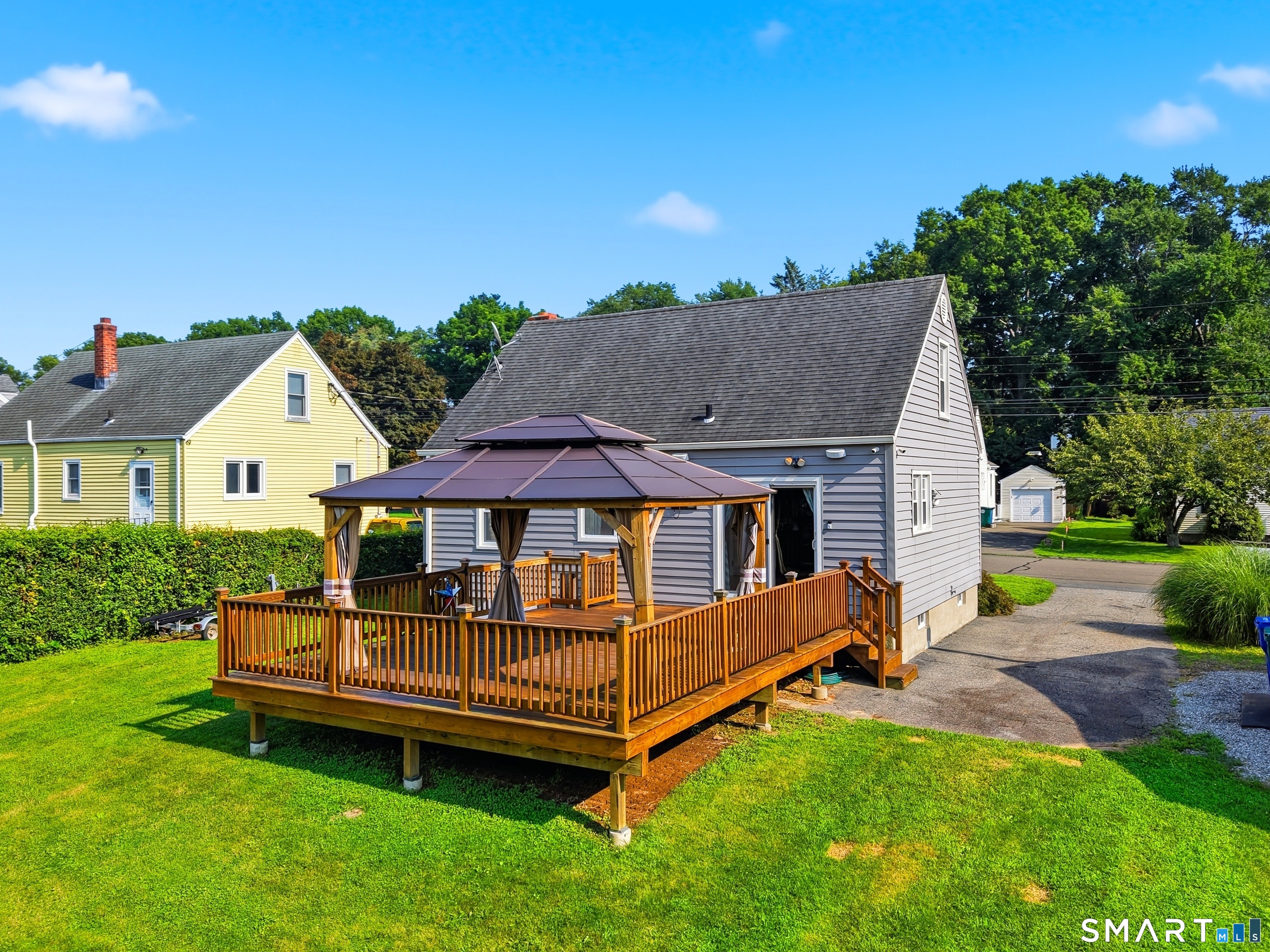 168 Kenwood Avenue photo 35