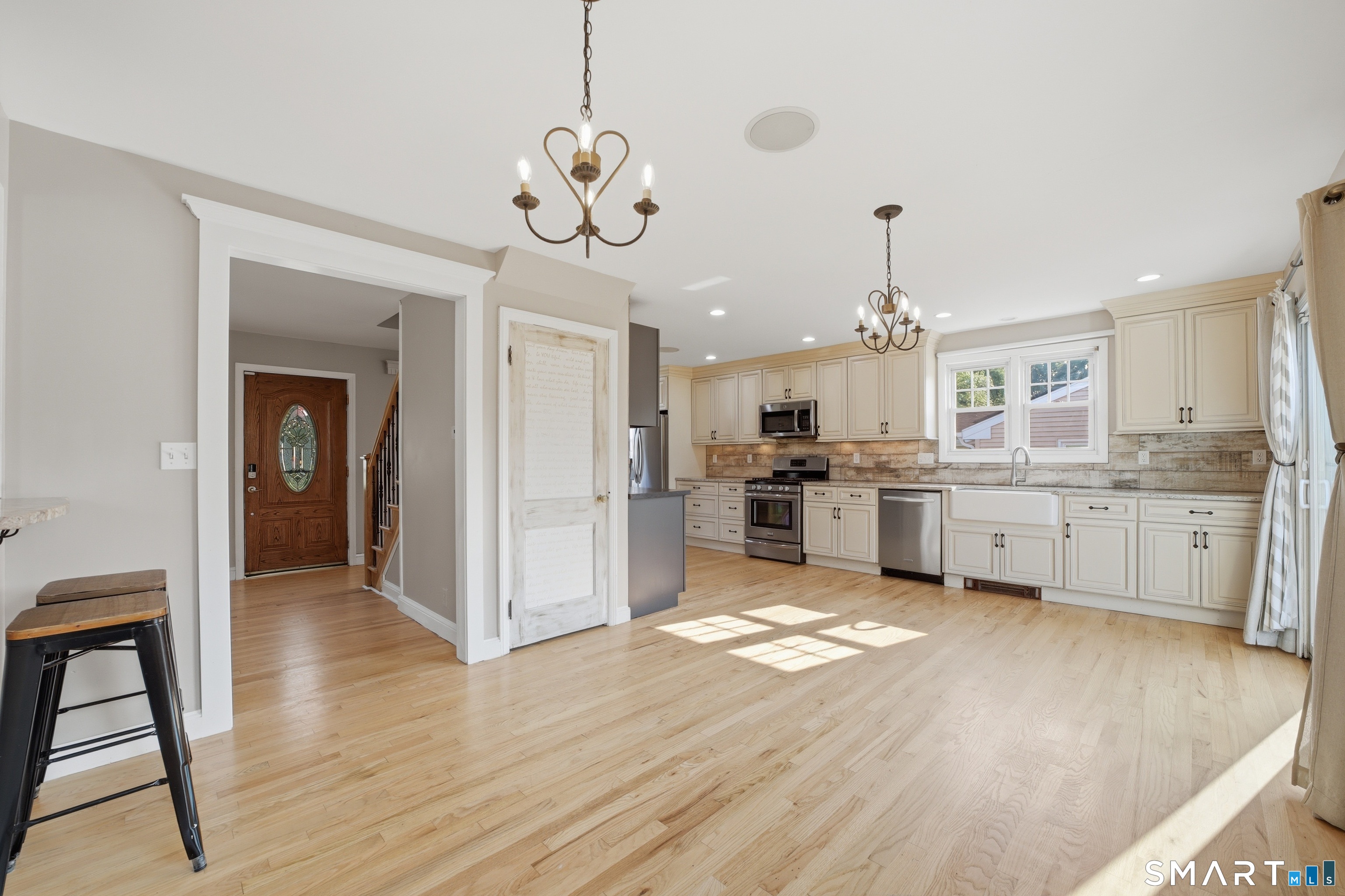 168 Kenwood Avenue photo 11