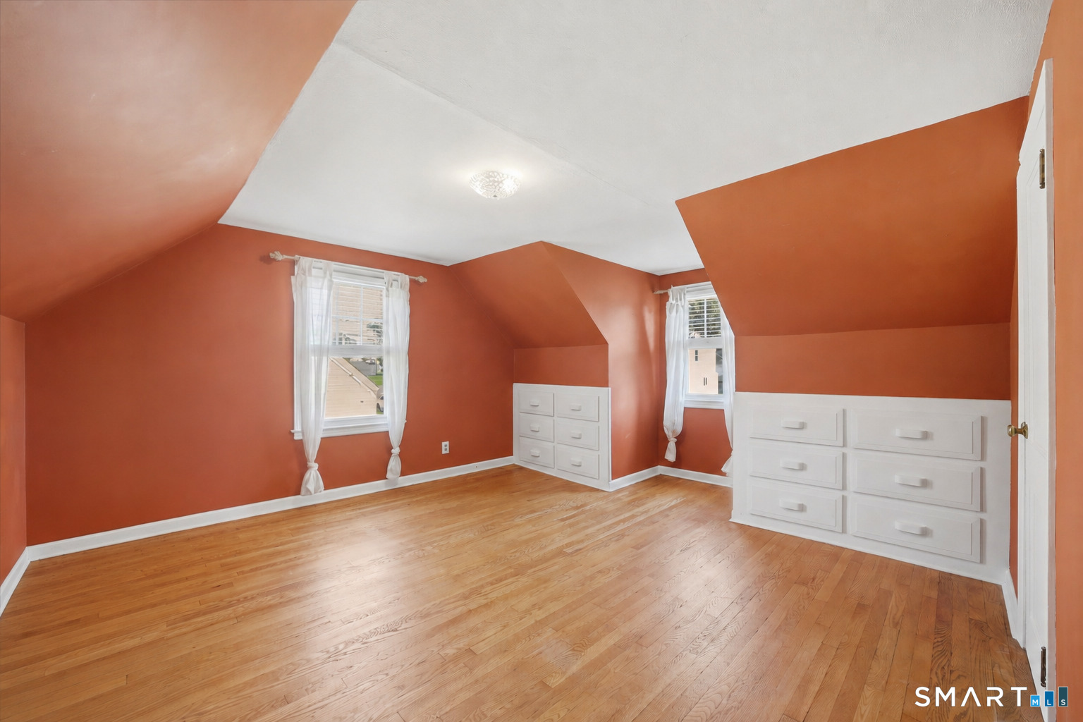 168 Kenwood Avenue photo 20