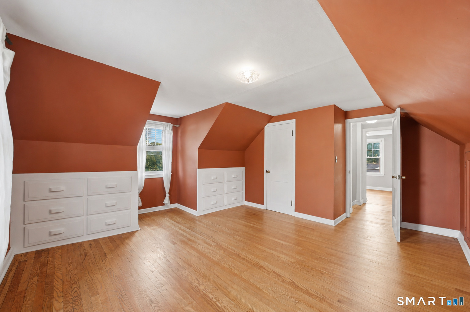 168 Kenwood Avenue photo 22