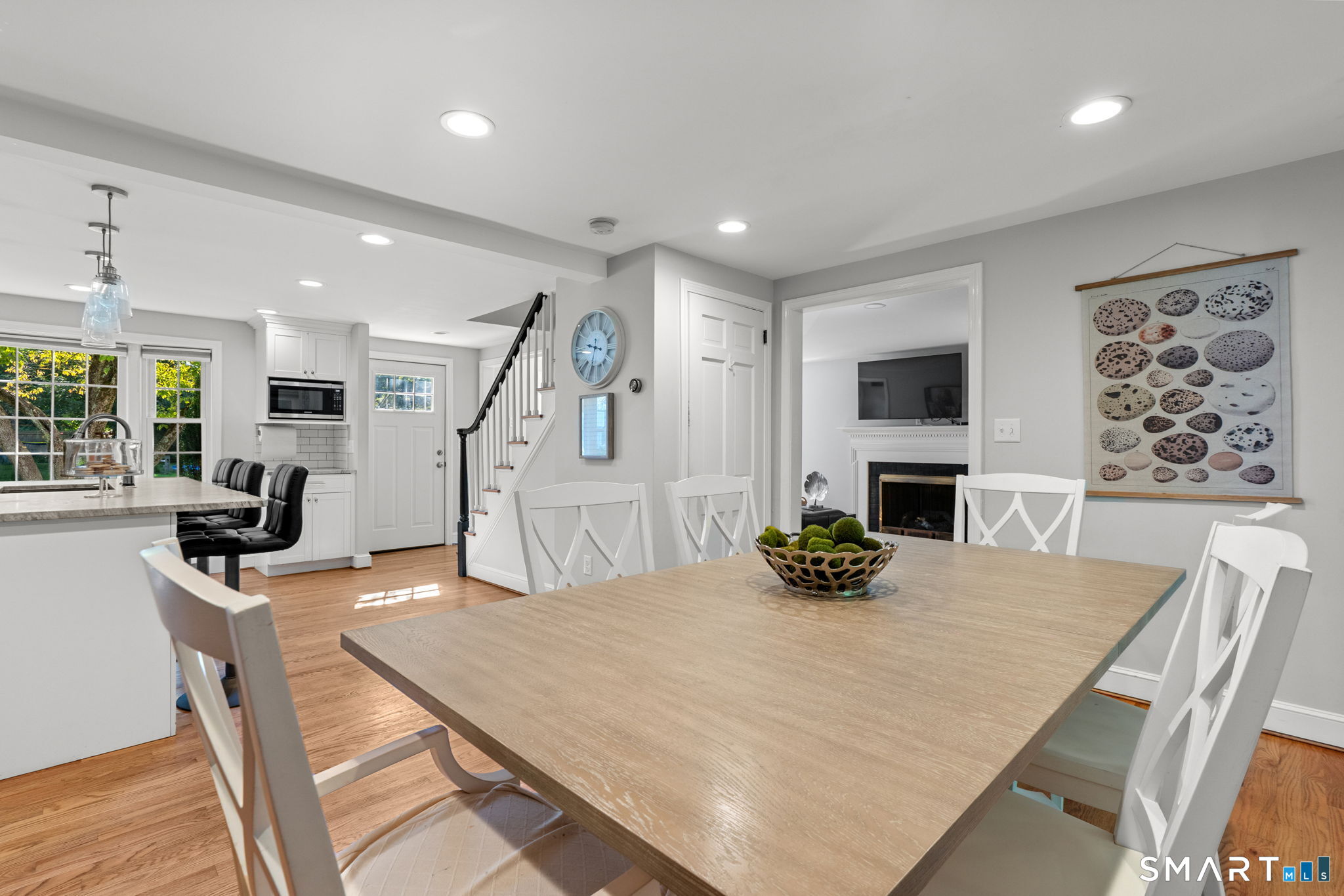 70 Hartwell Road photo 13