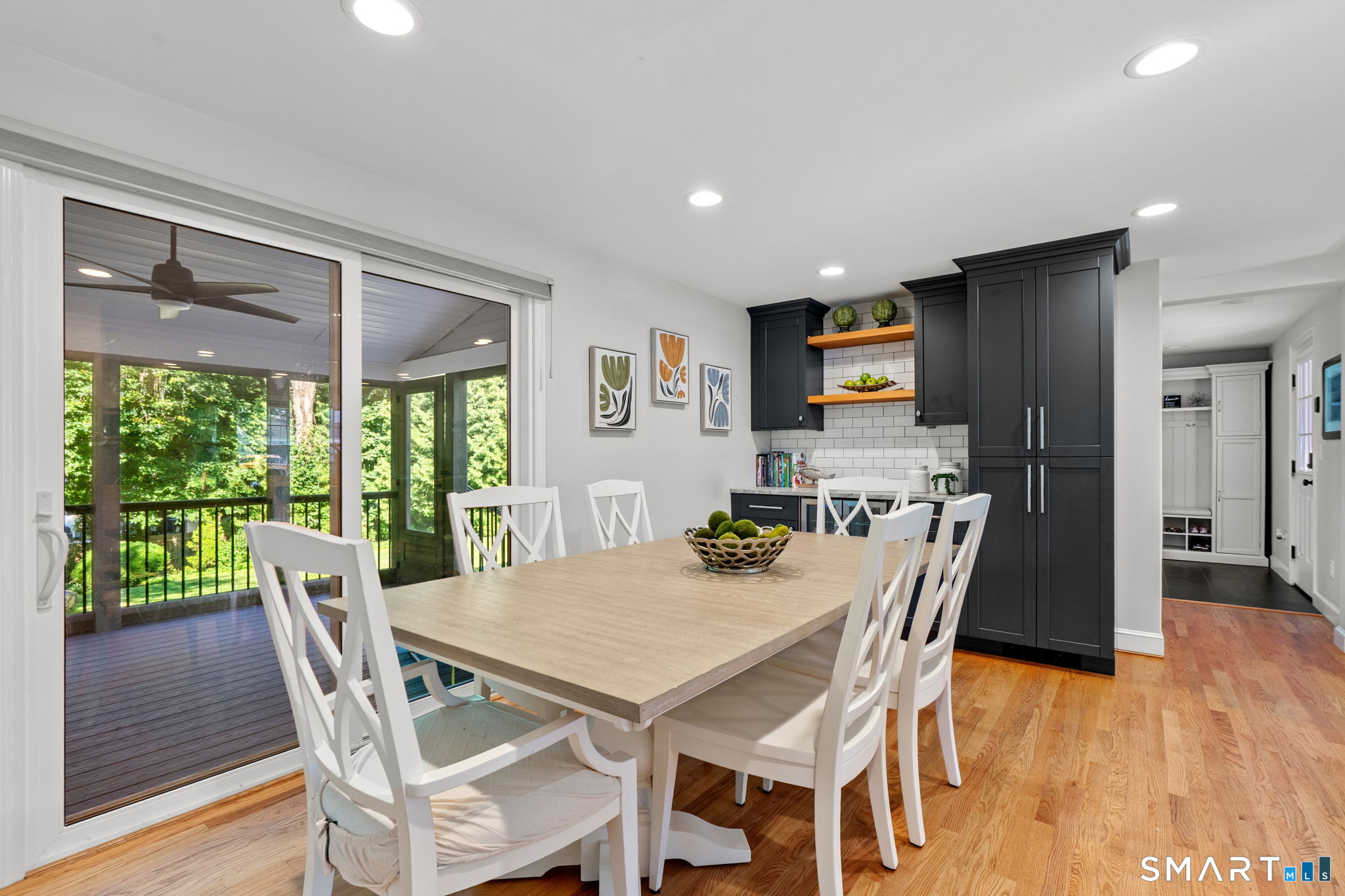 70 Hartwell Road photo 11