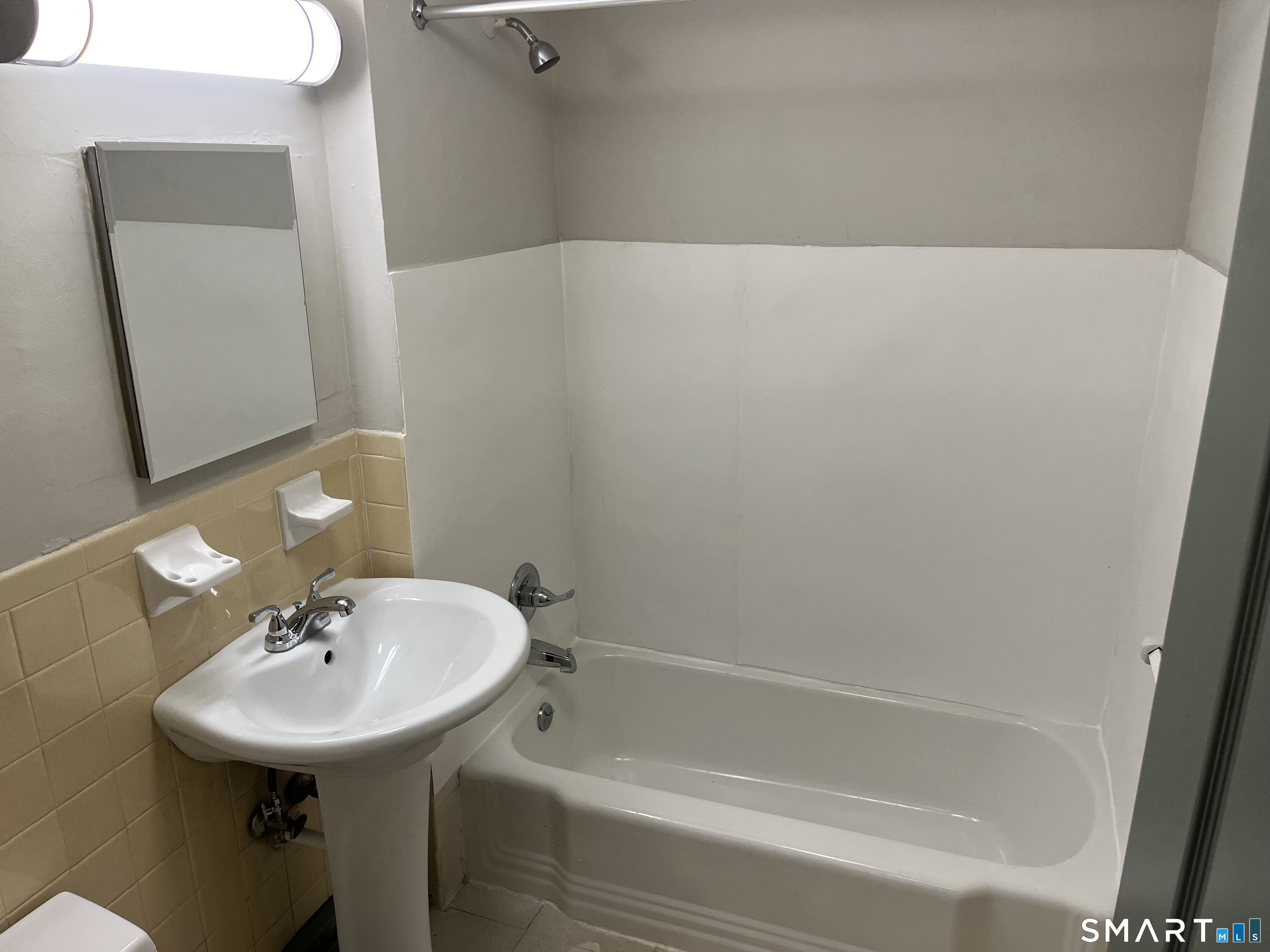 32 Cook Avenue Unit #103 photo 8