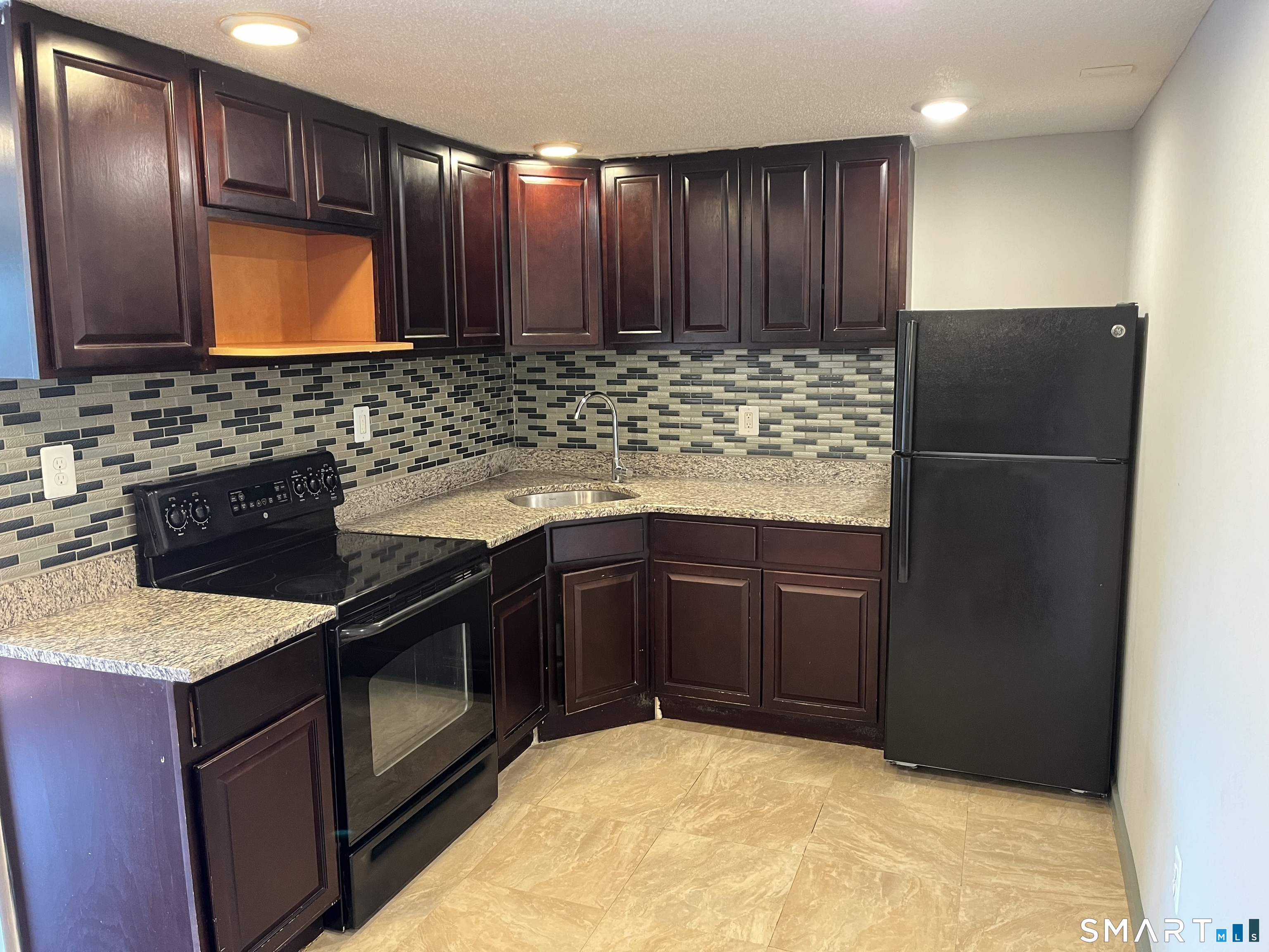 32 Cook Avenue Unit #103 photo 2