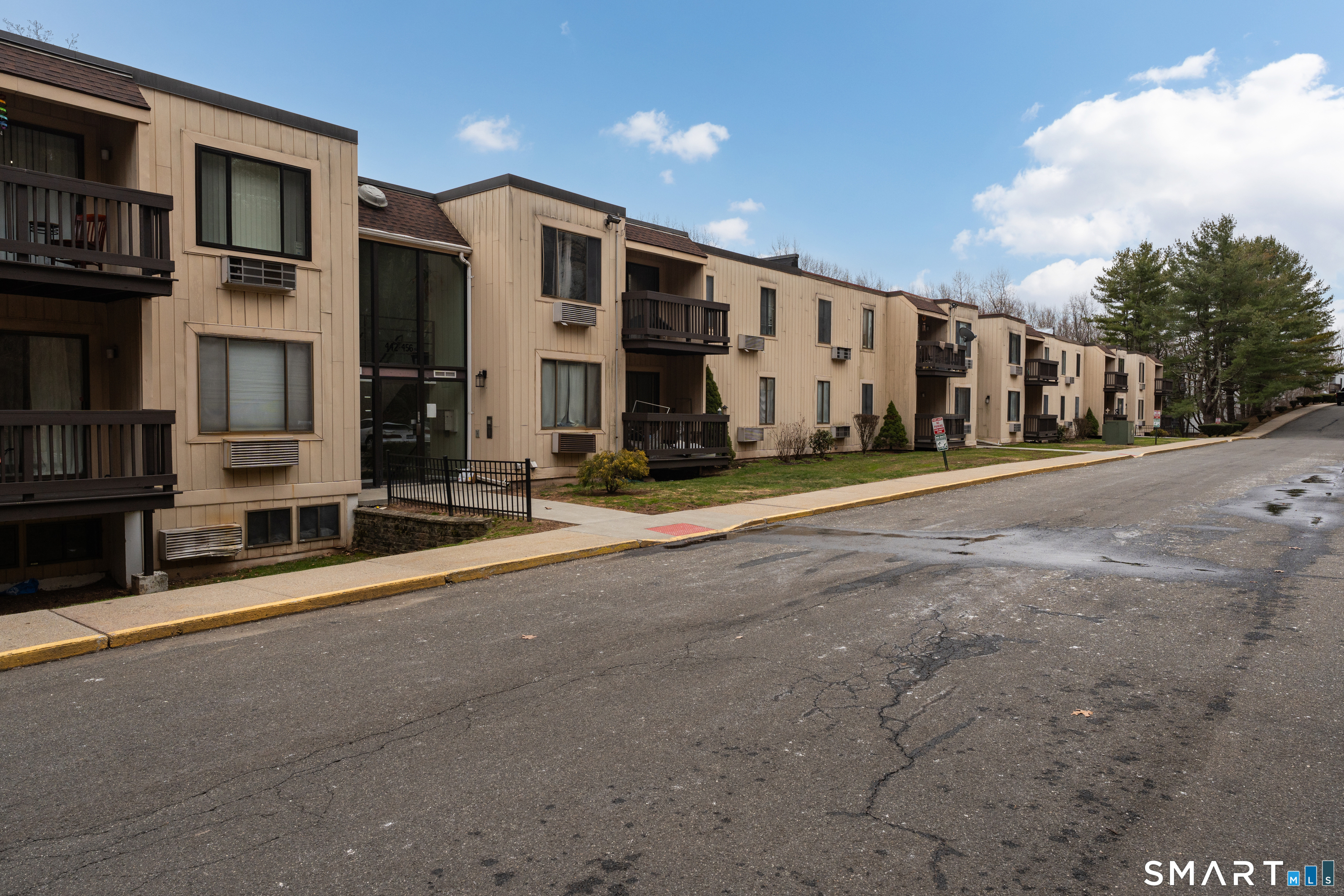 175 Mill Pond Road Unit #444 photo 29