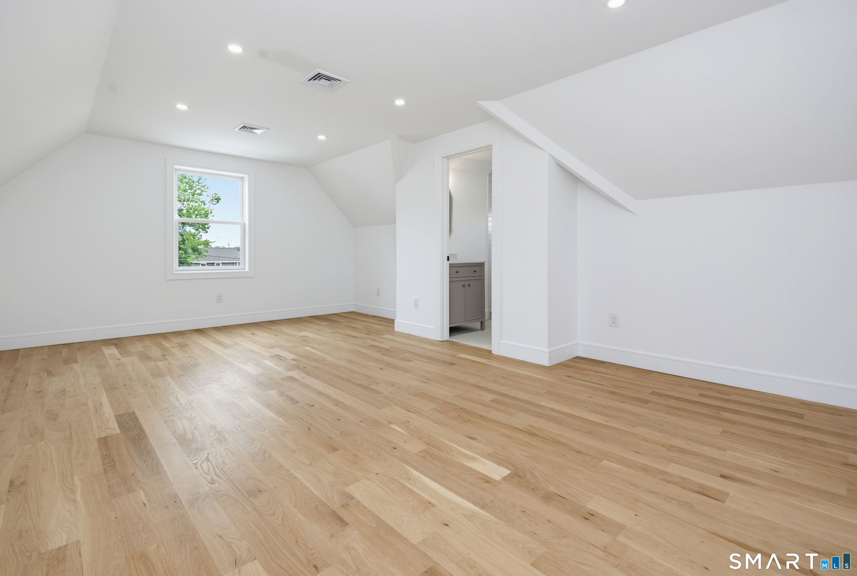 694 Jennings Road photo 35