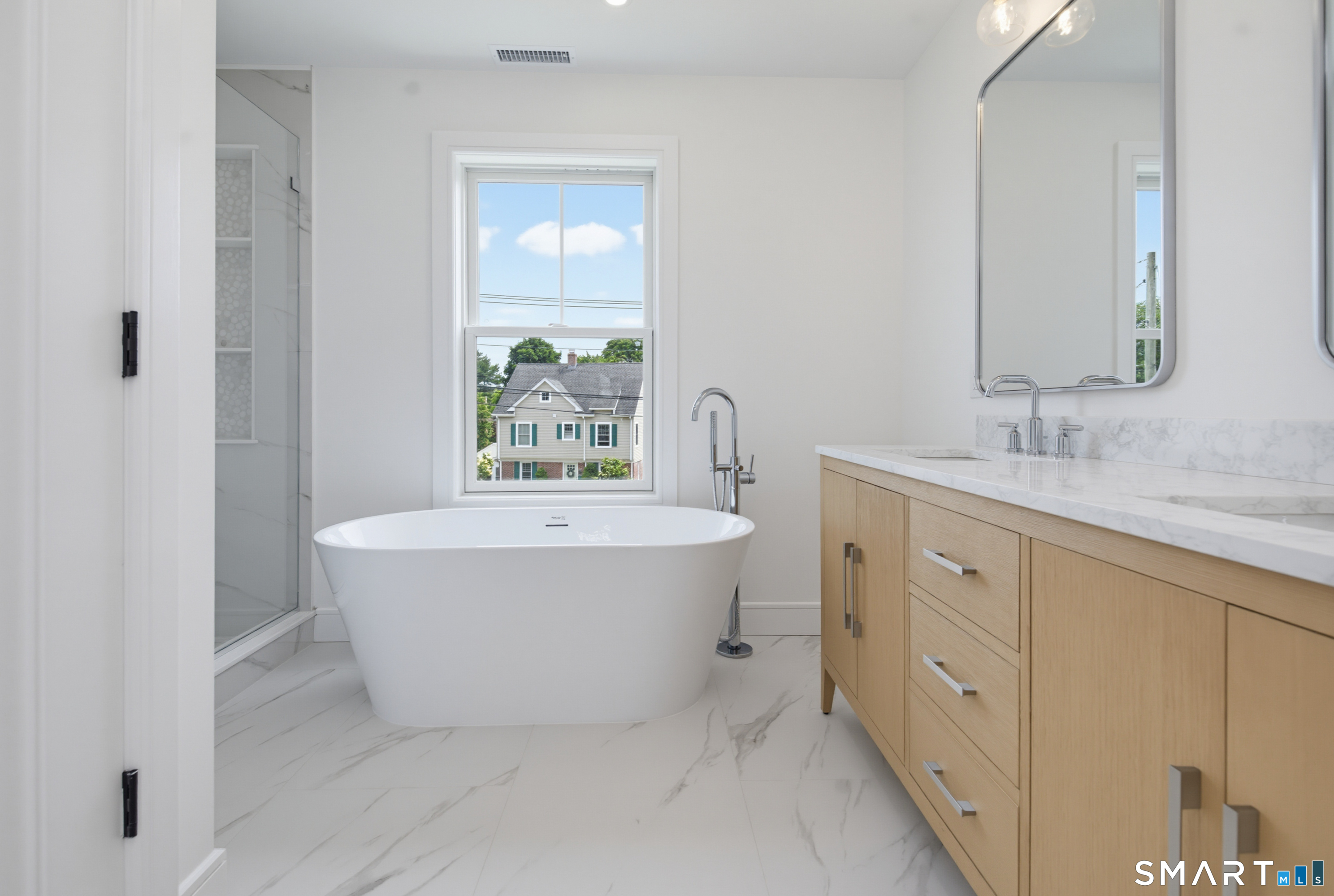 694 Jennings Road photo 32