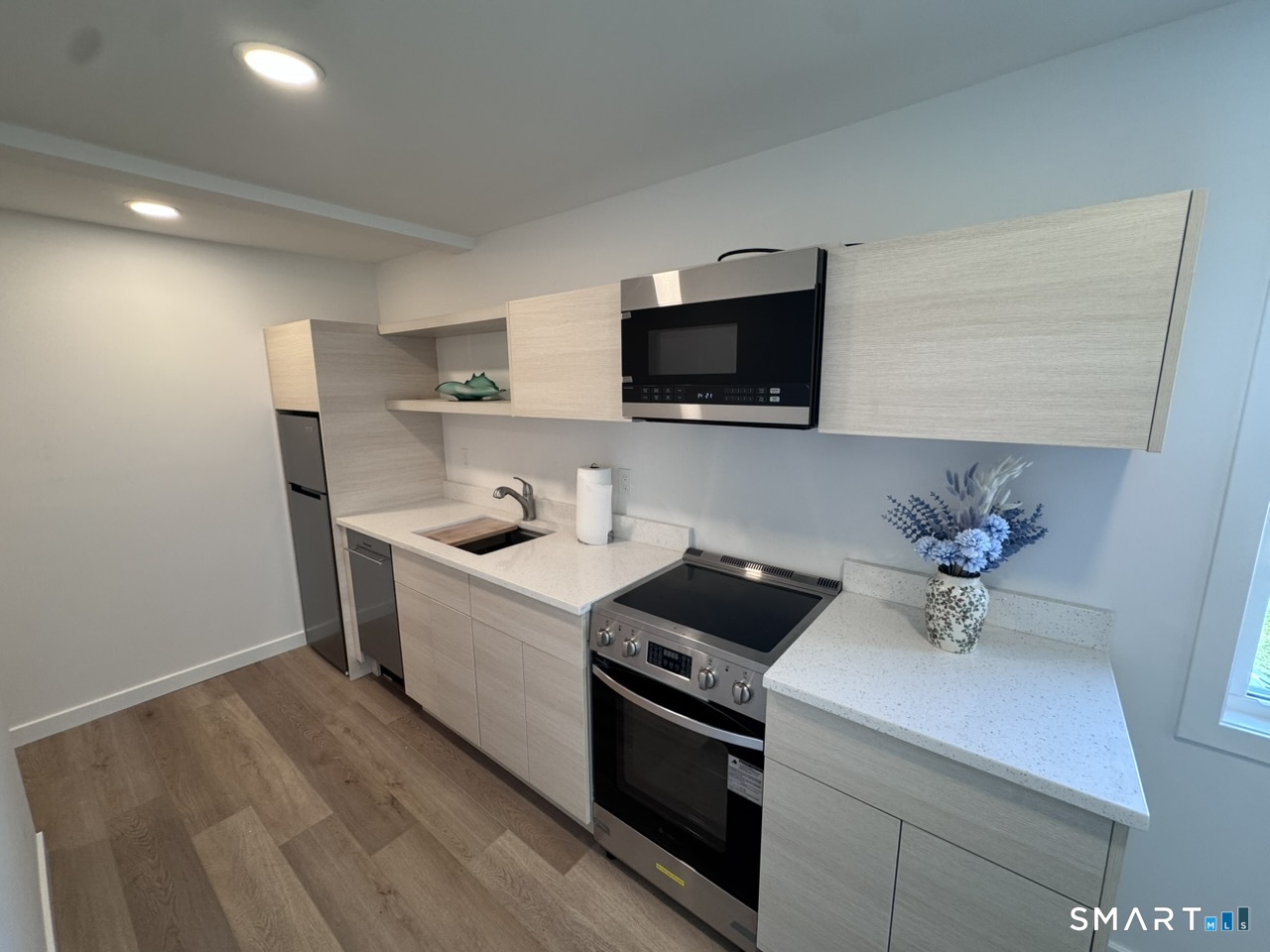 36 Merwin Avenue photo 12