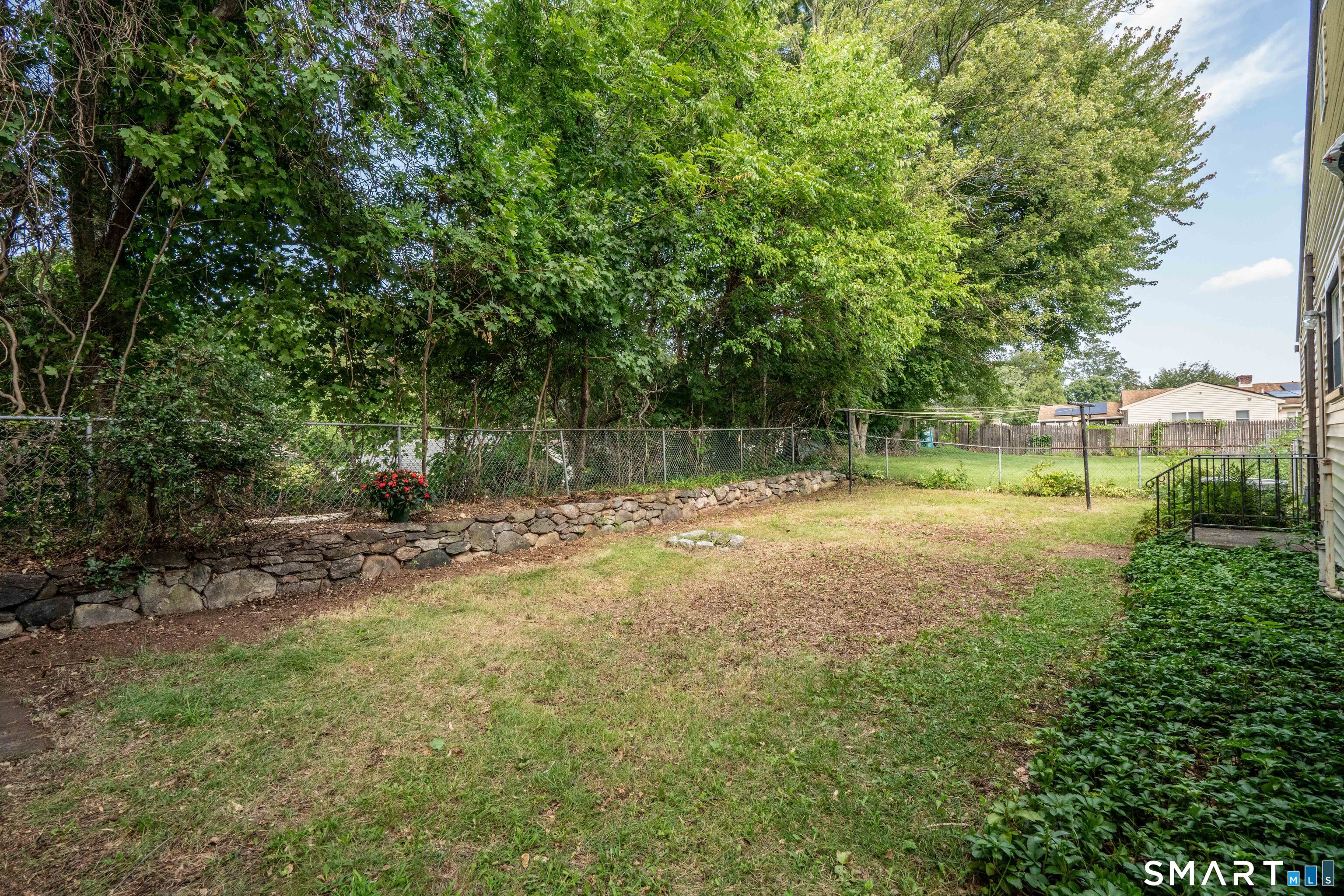 52 Greenhouse Boulevard photo 28