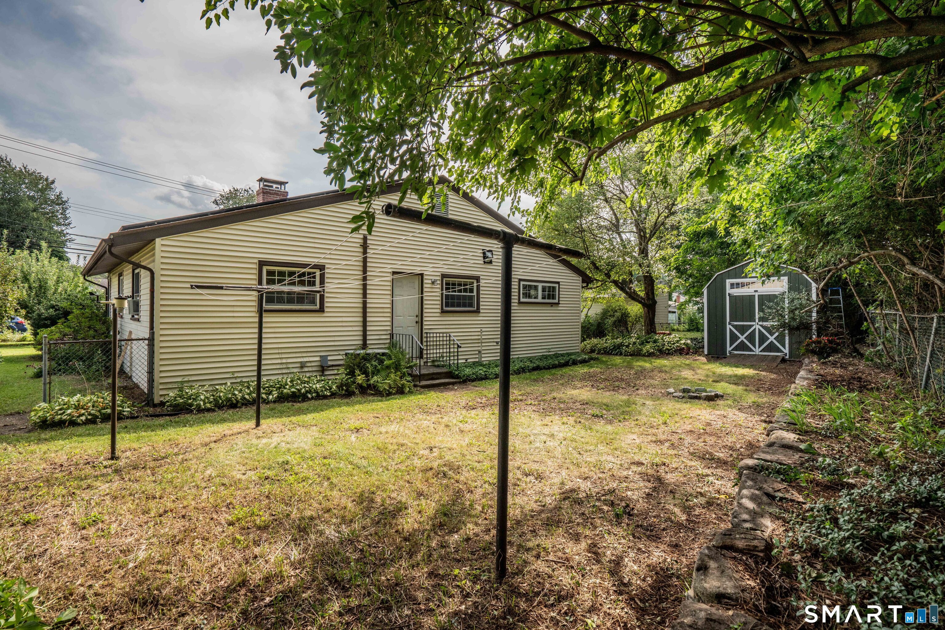 52 Greenhouse Boulevard photo 29