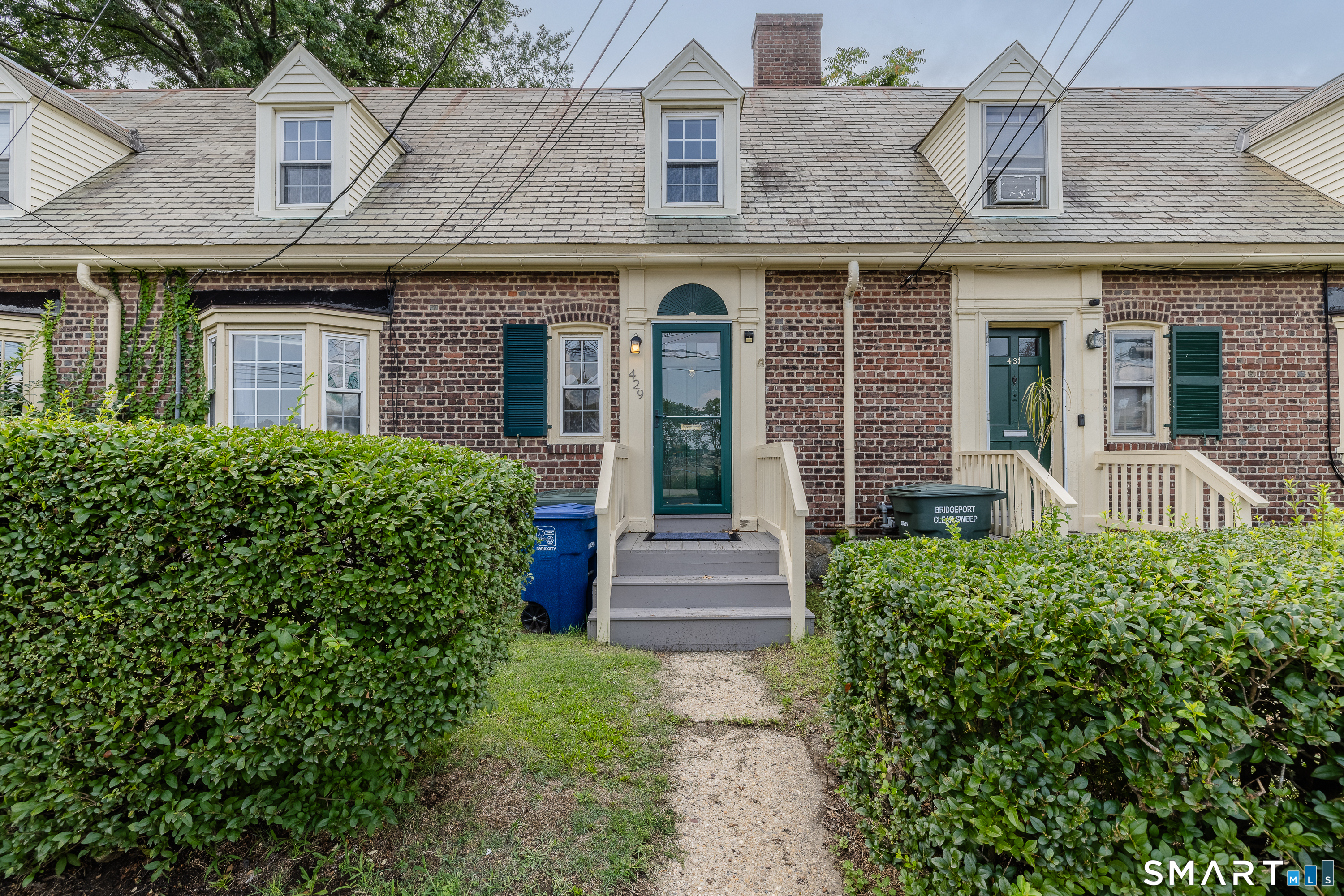 429 Iranistan Avenue photo 6