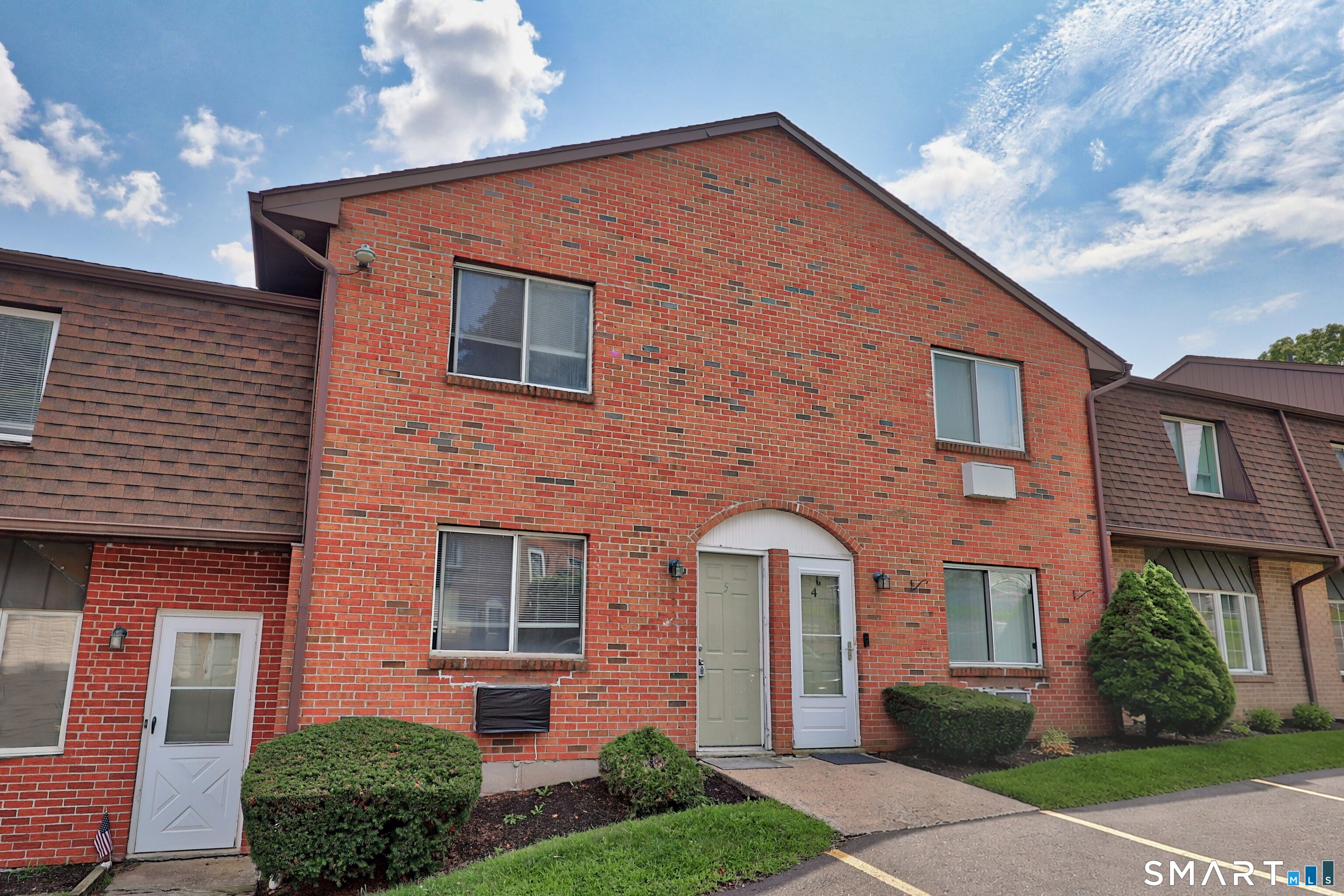 909 Hamilton Avenue #5, Waterbury, CT 06706