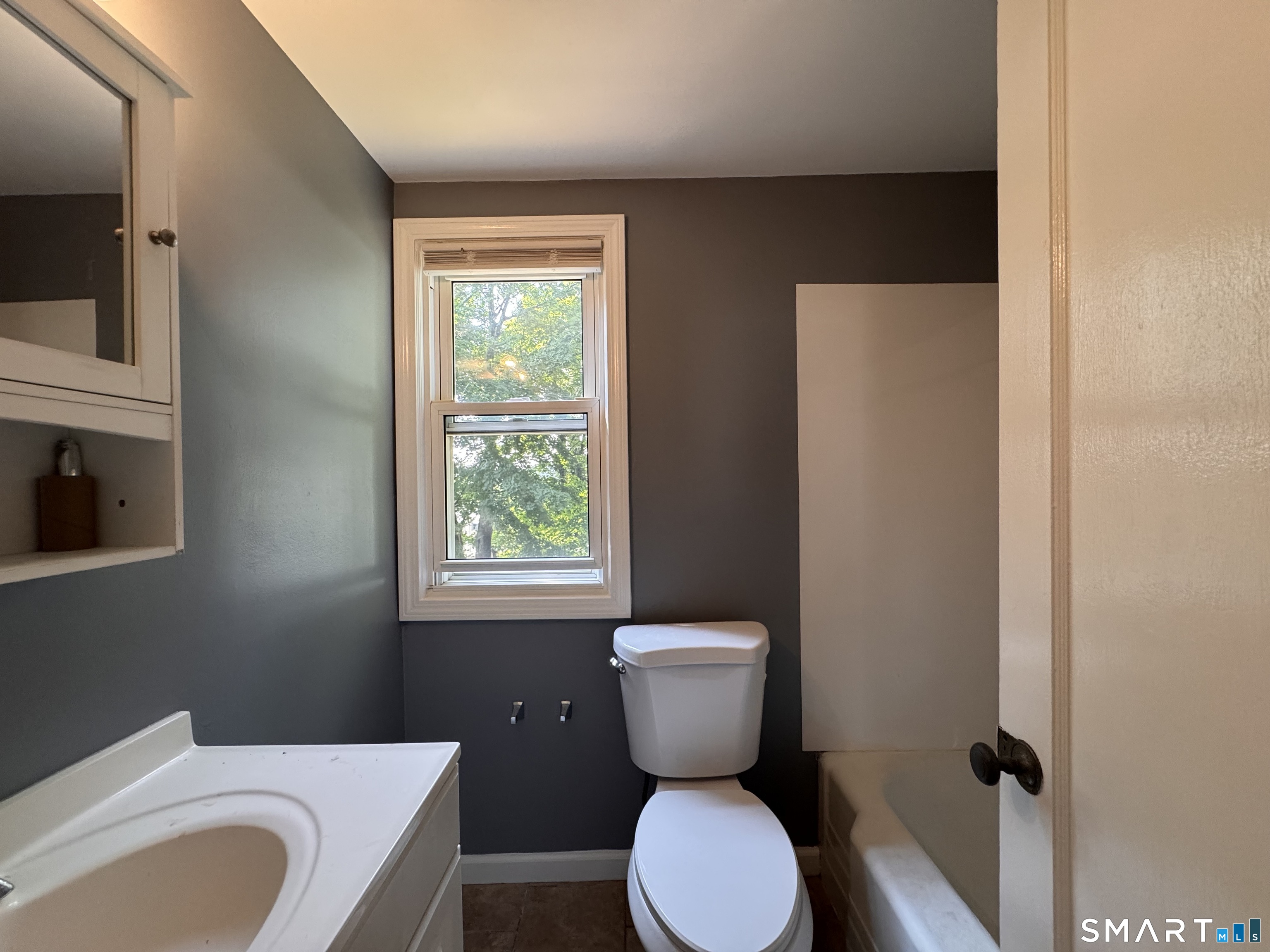 144 Sunnyside Avenue photo 32