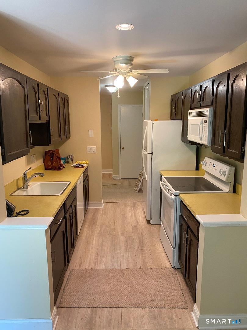 77-11 Courtland Avenue, Stamford, Connecticut photo 1