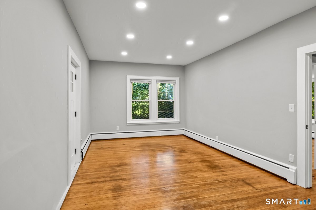 24 Park Terrace photo 9